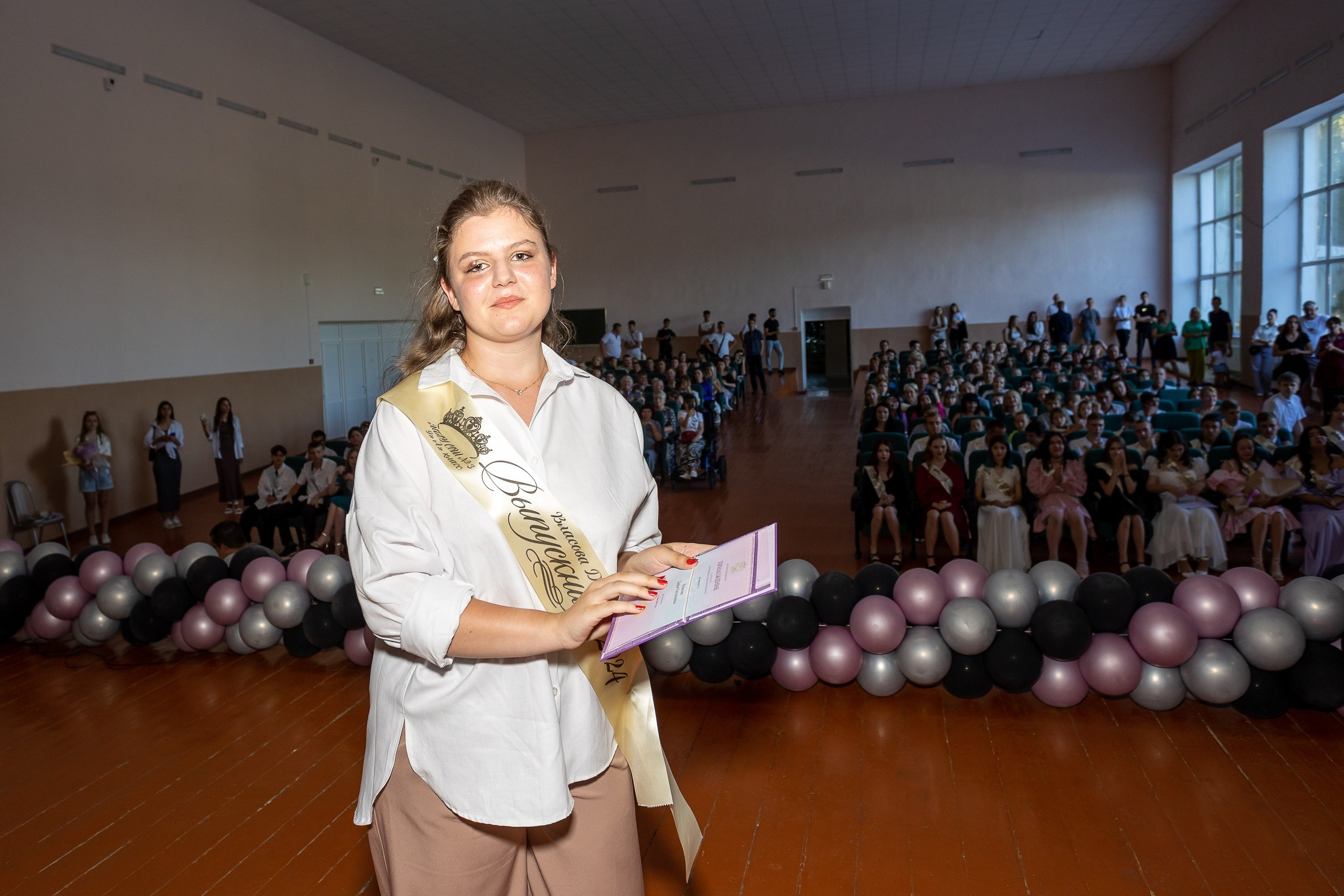 Вручение аттестата 2024 г. Выпускные альбомы Майкоп, Краснодар Елена Золотарева