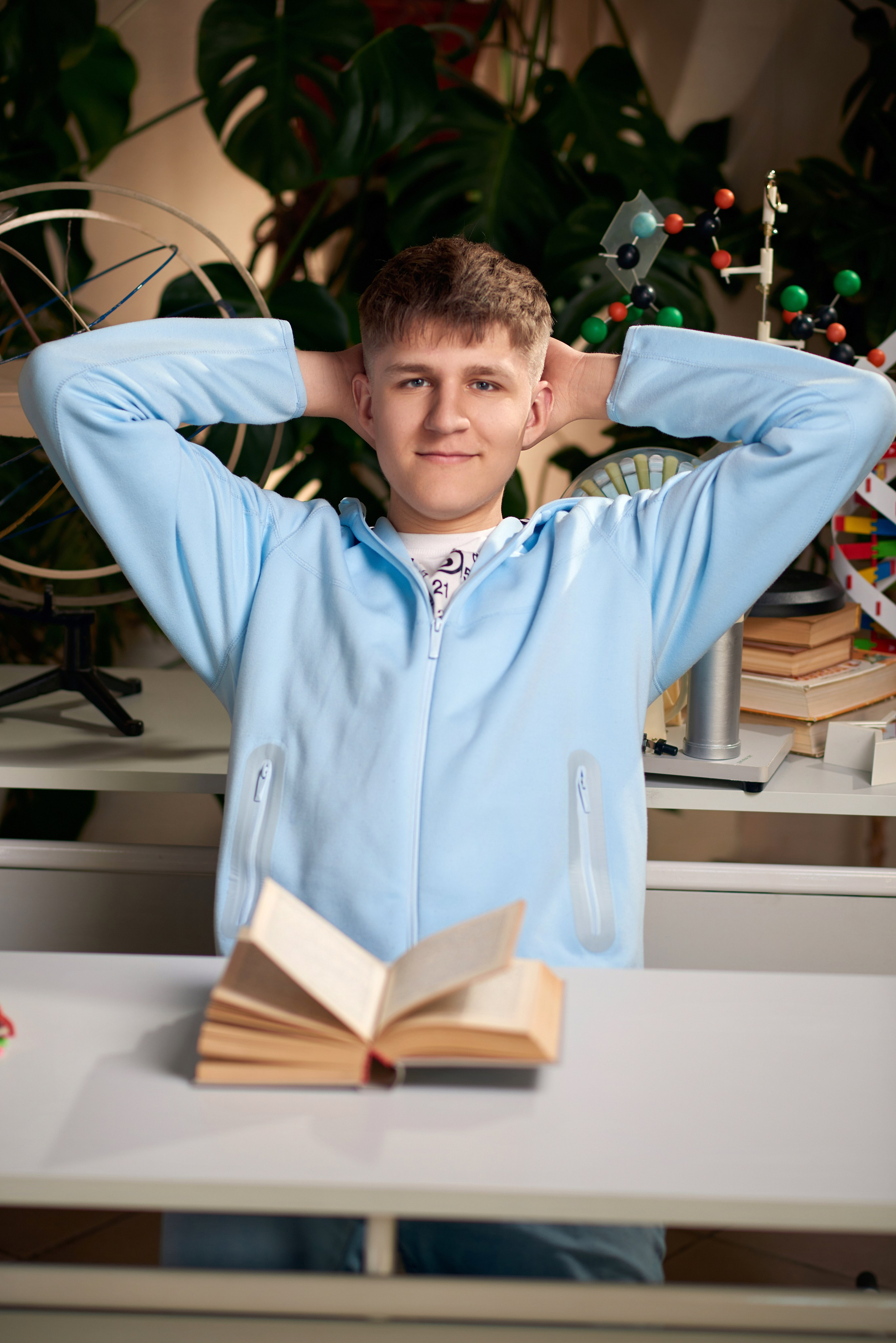 Как создается волшебство выпускных портретов. Школьный фотограф в Туле Владимир Греков. Выпускные альбомы