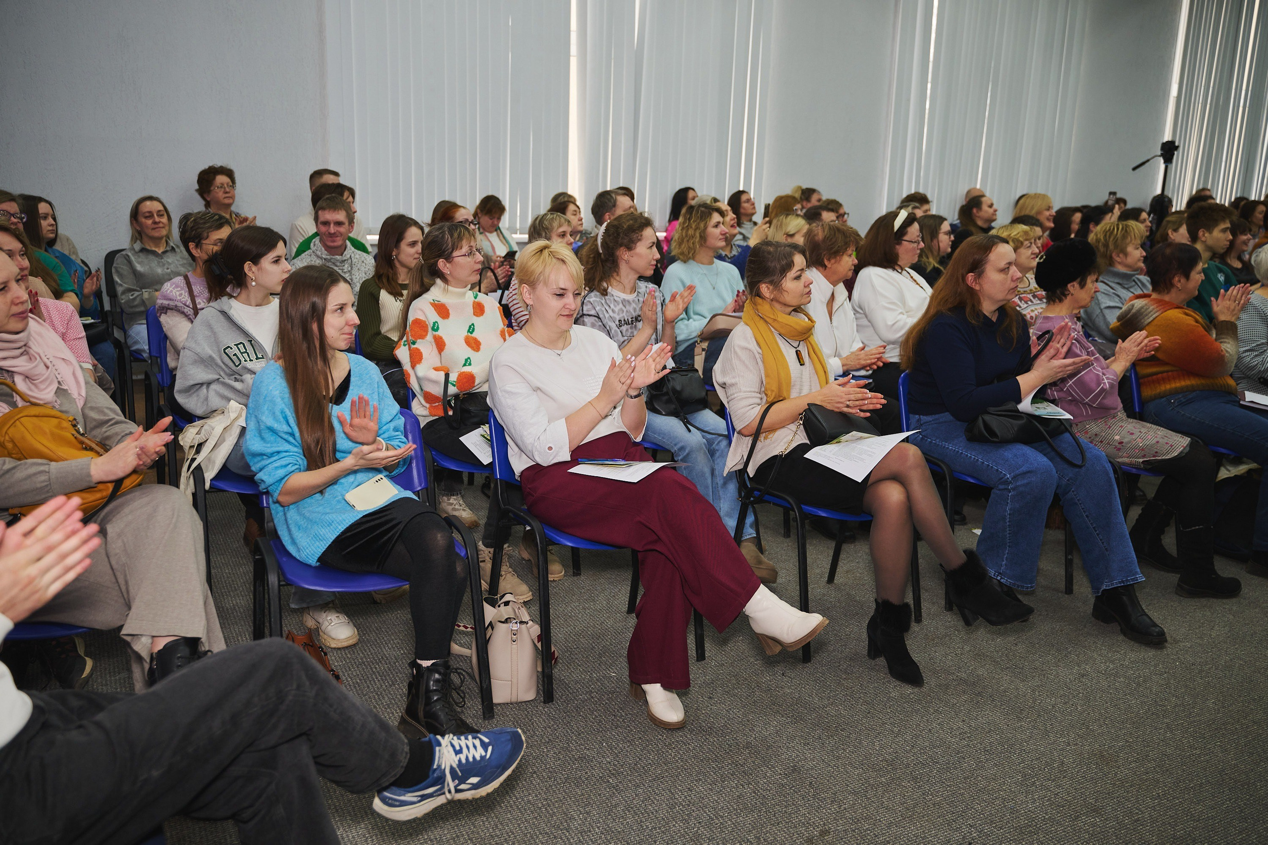 Ива Фонд — Цветущий город город Иваново. Фотограф в Иваново: Каталожная съемка одежды и постельного белья, Wildberries