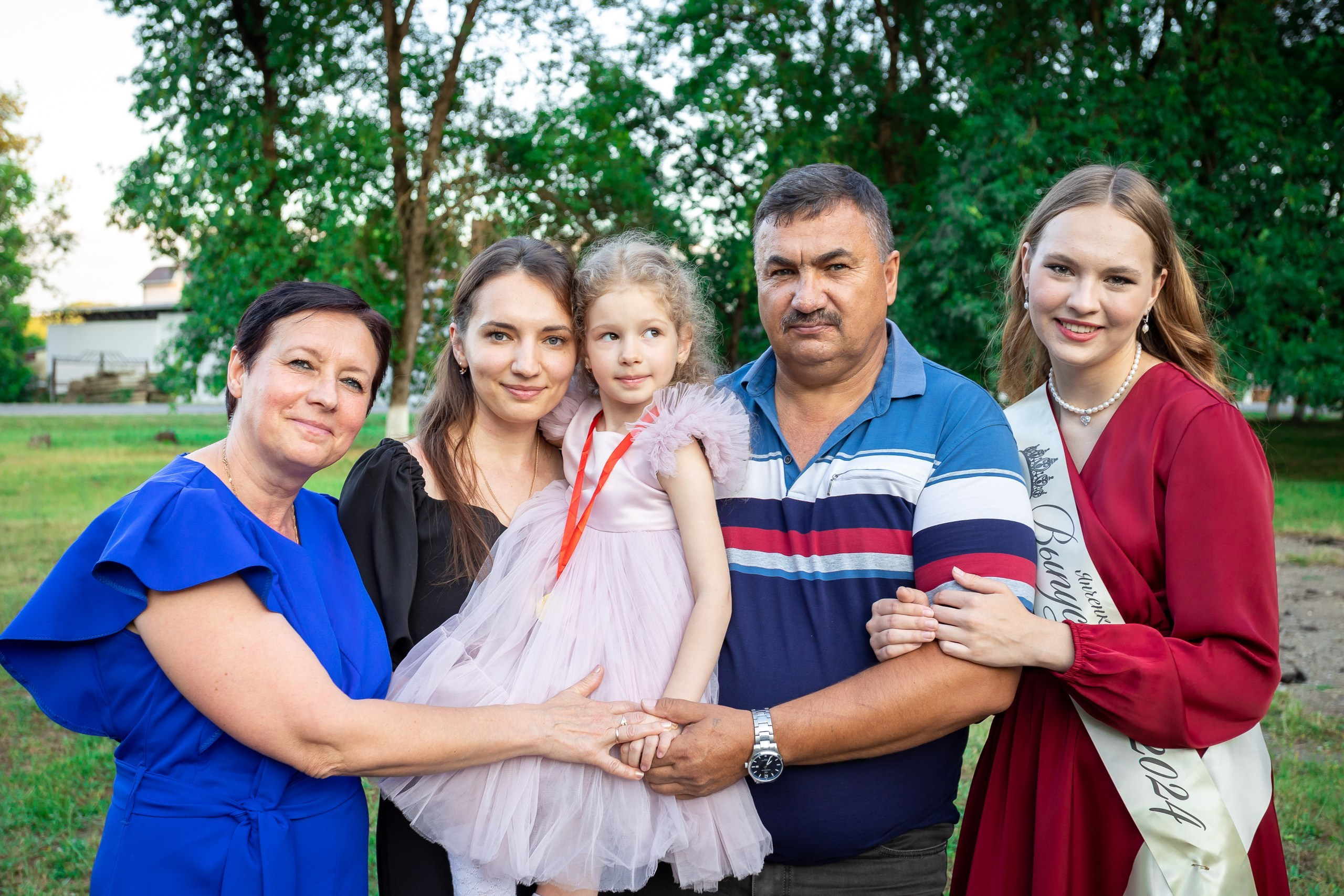 Вручение аттестата 2024 г. Выпускные альбомы Майкоп, Краснодар Елена Золотарева