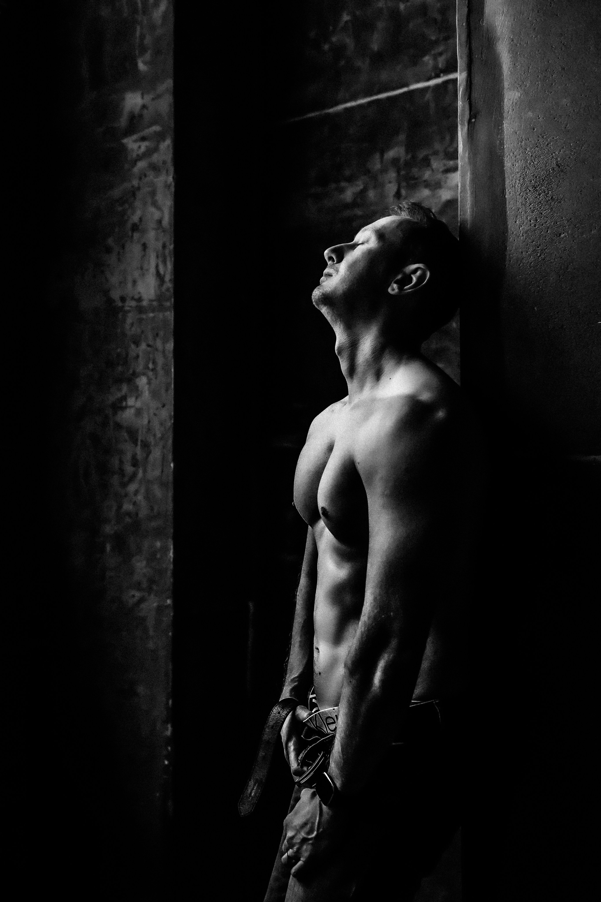 Мужская фотосессия в эротическом в стиле в Москве от 29 800 руб