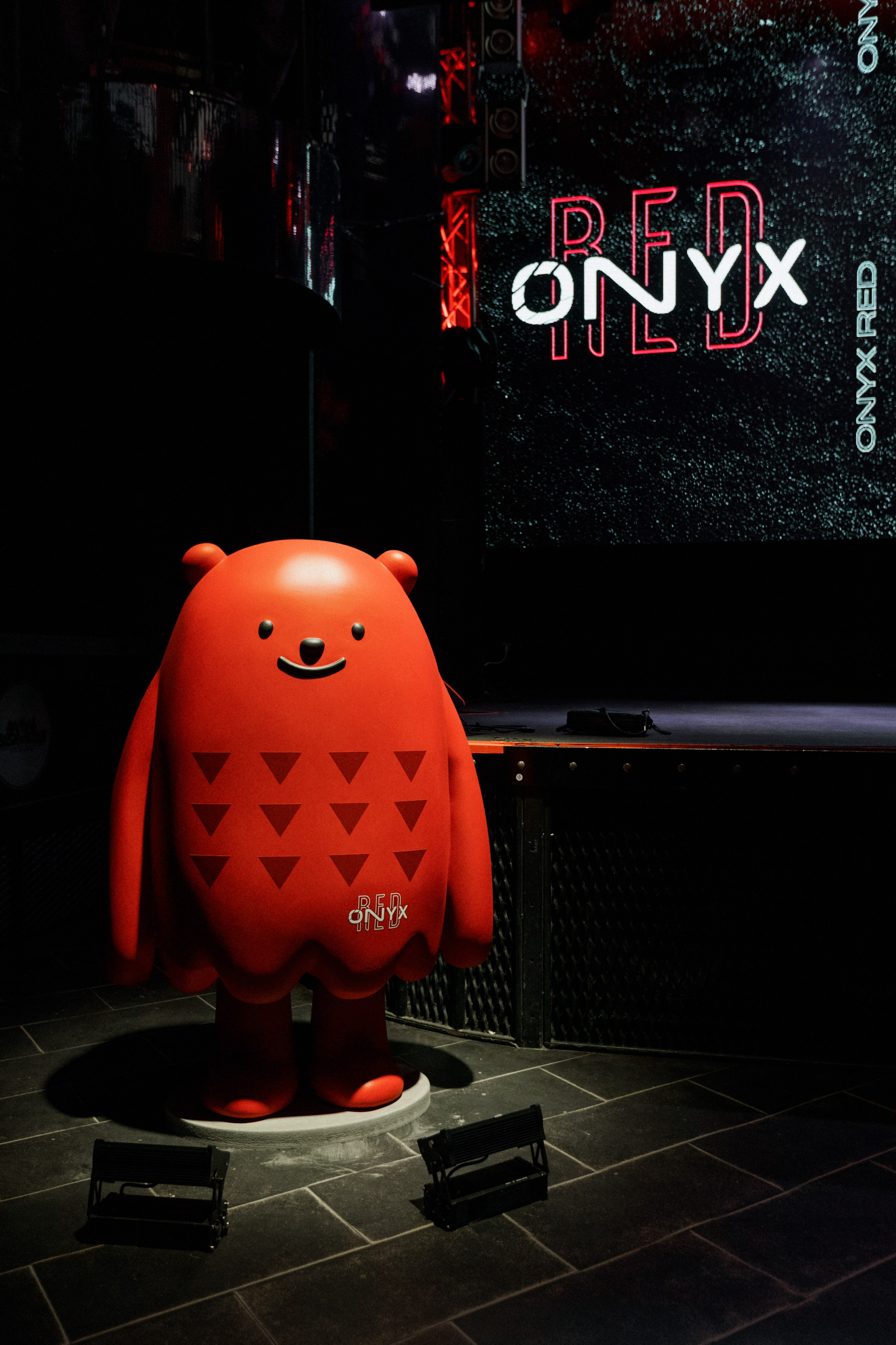 ONYX RED