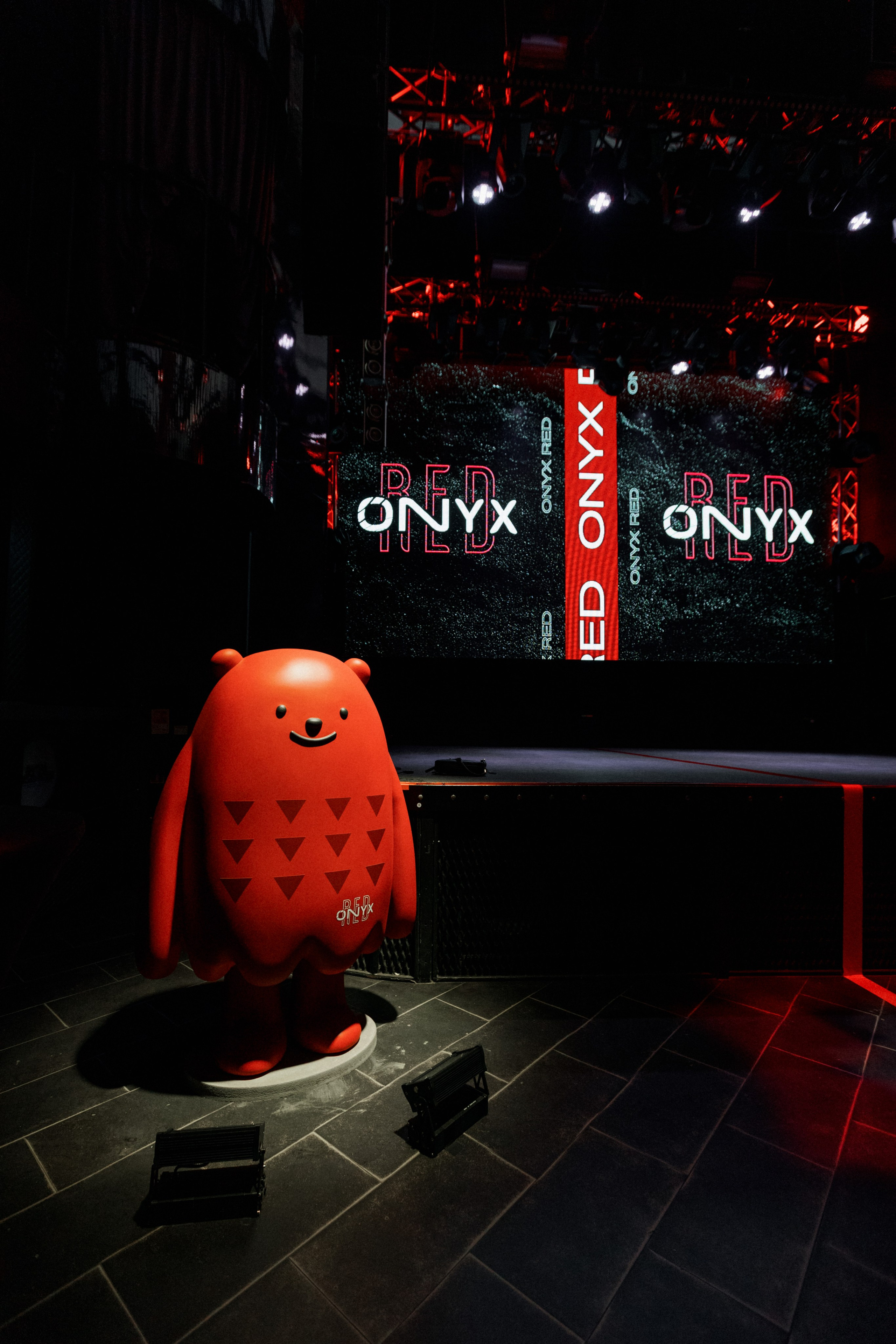 ONYX RED