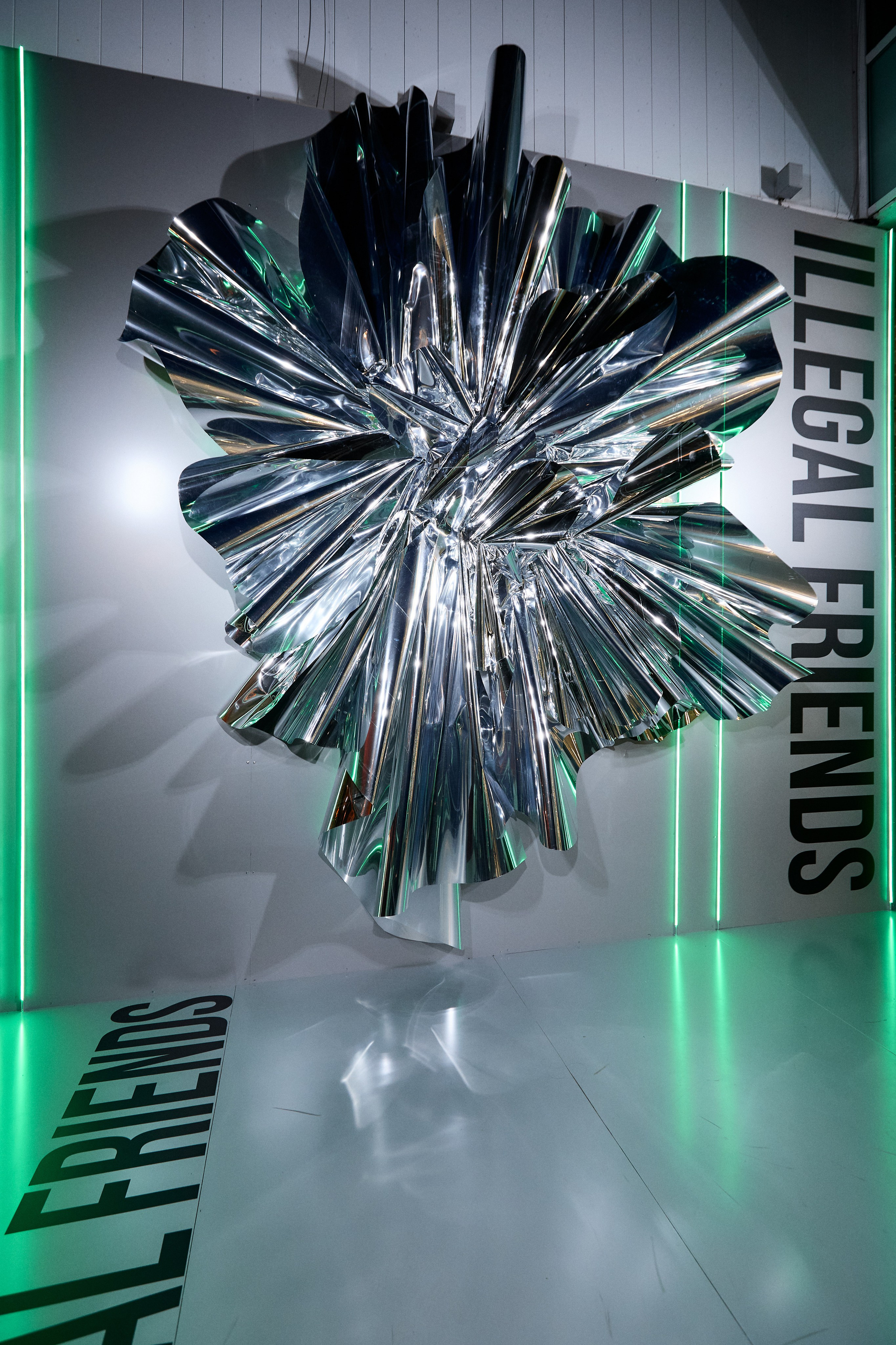 ILLEGAL FRIENDS | VOID