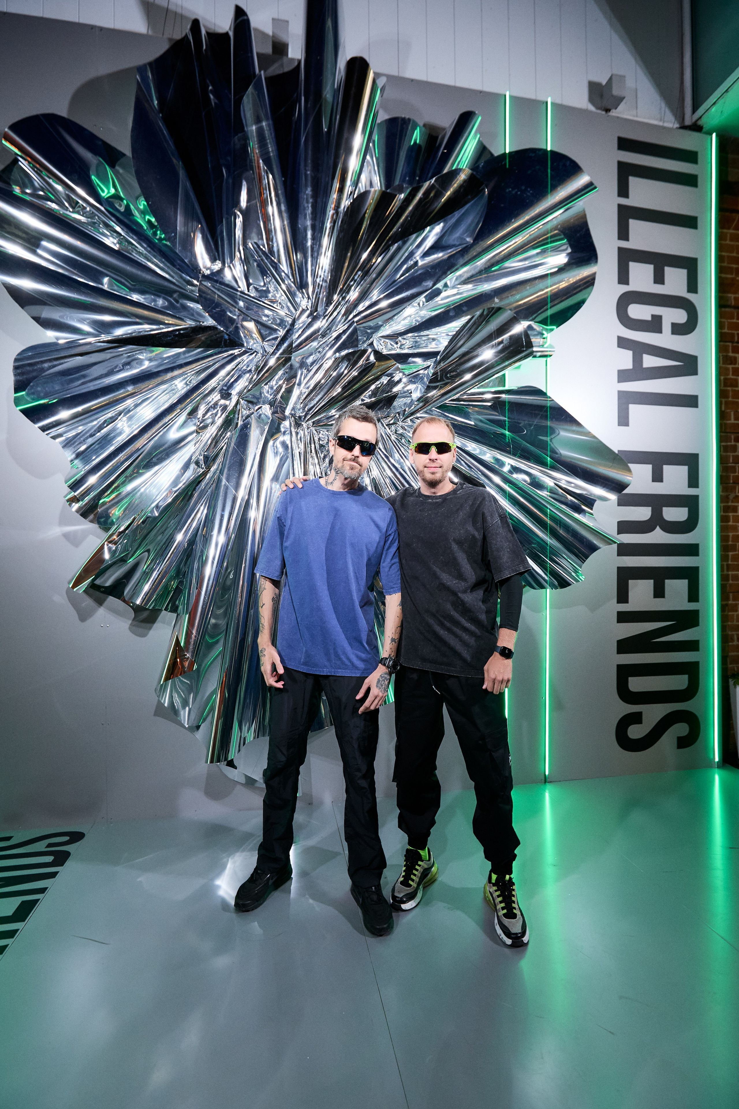 ILLEGAL FRIENDS | VOID
