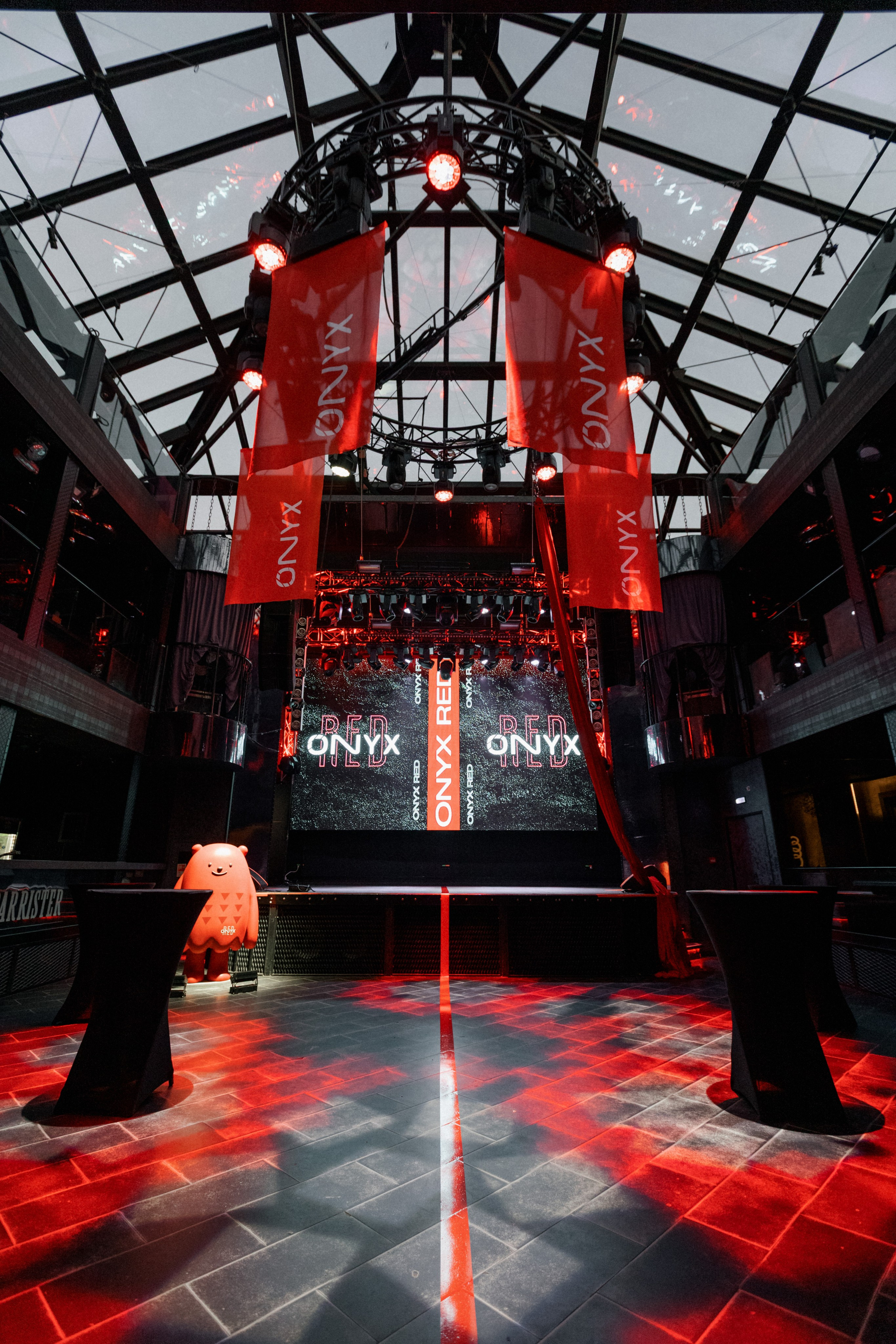 ONYX RED