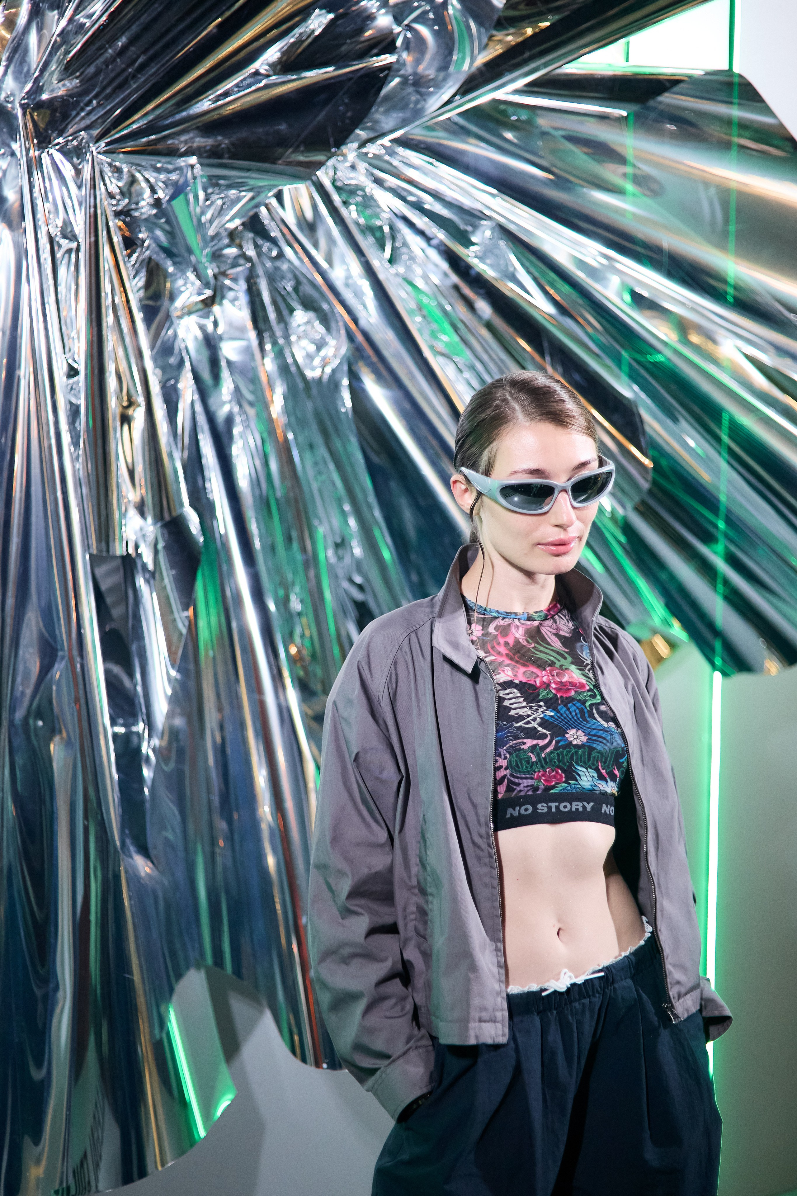 ILLEGAL FRIENDS | VOID