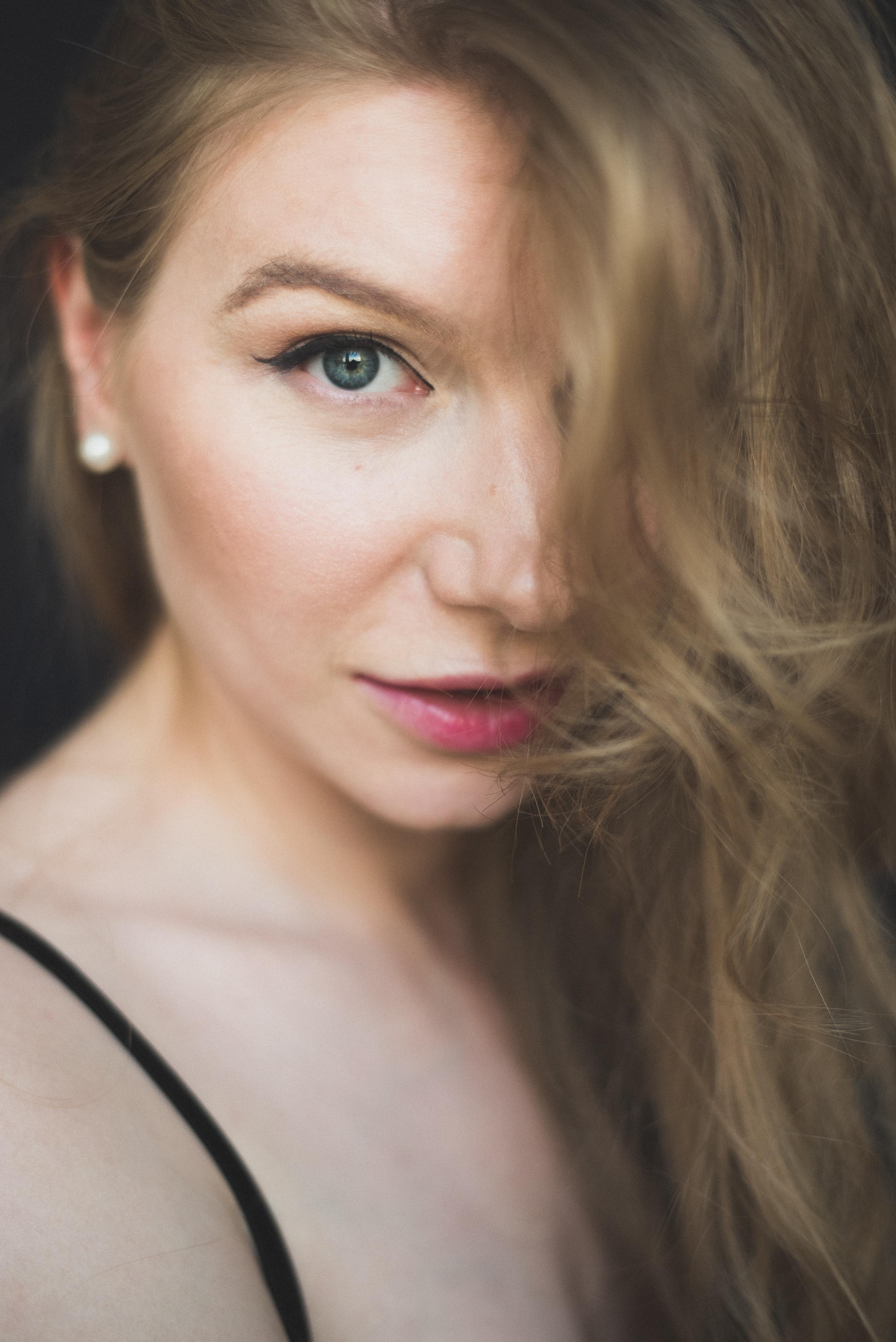 Юнона Хозер, дизайнер интерьеров ©OlgaBerezovskaya