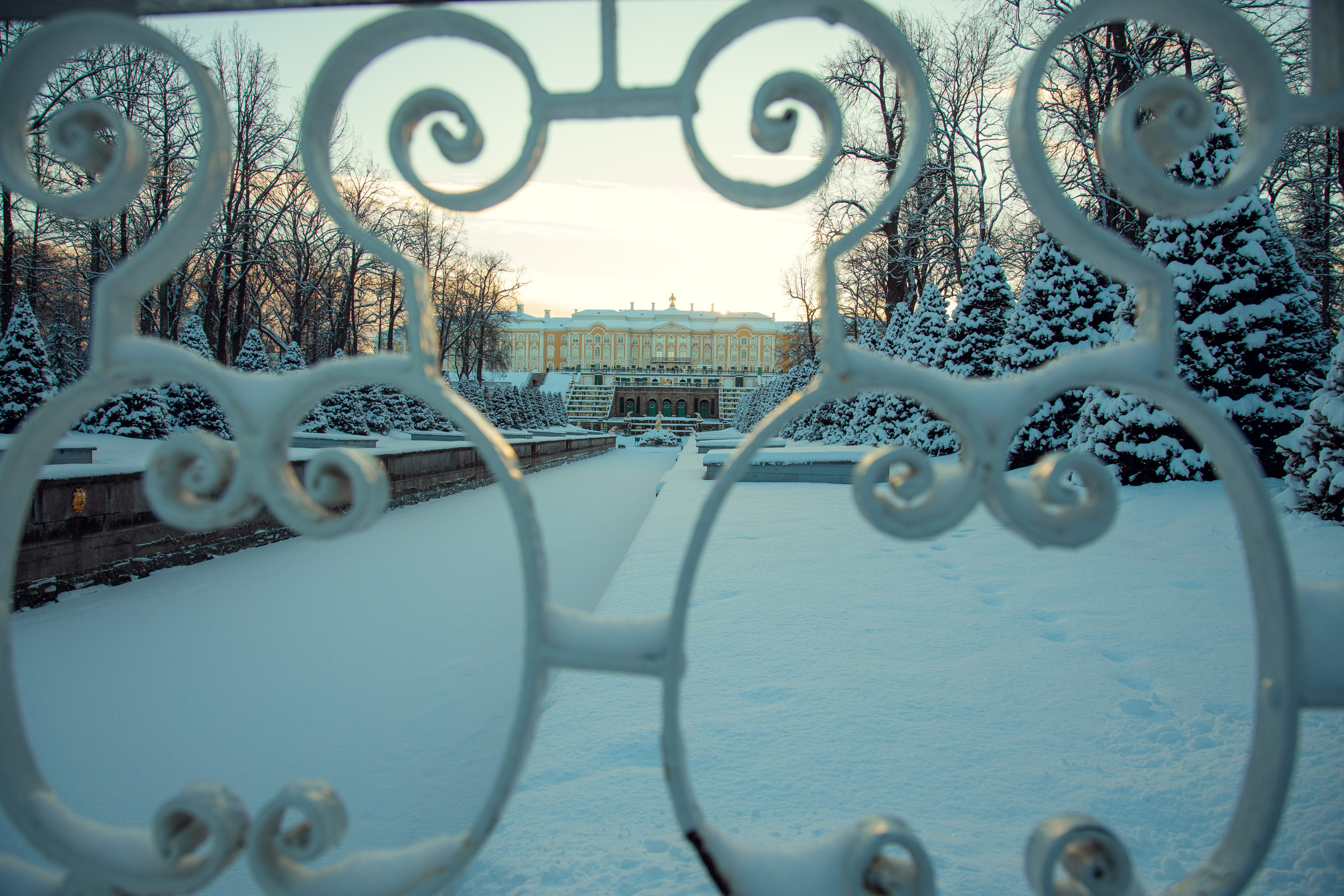 ФОТОСЕССИЯ В ПЕТЕРГОФЕ. ГДЕ СНИМАТЬ В ПЕТЕРГОФЕ