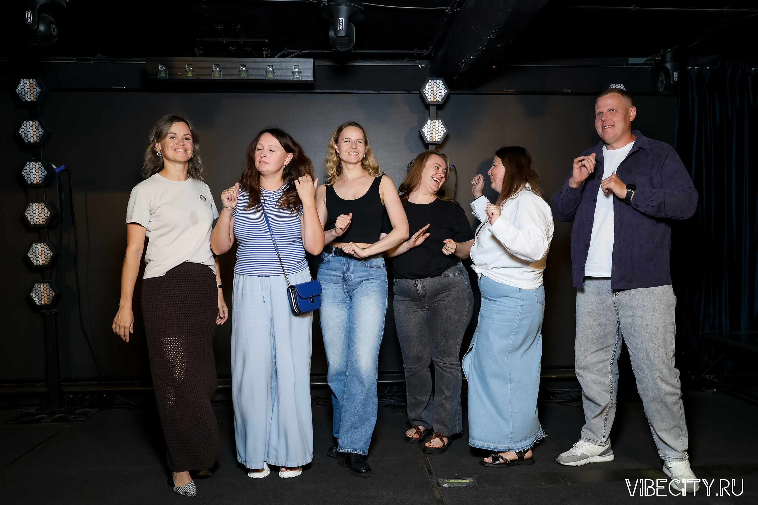 КВИЗ WHOIS. VIBECITY.RU Вайб Сити Ру Фоторепортажи Фотоотчеты Калининград