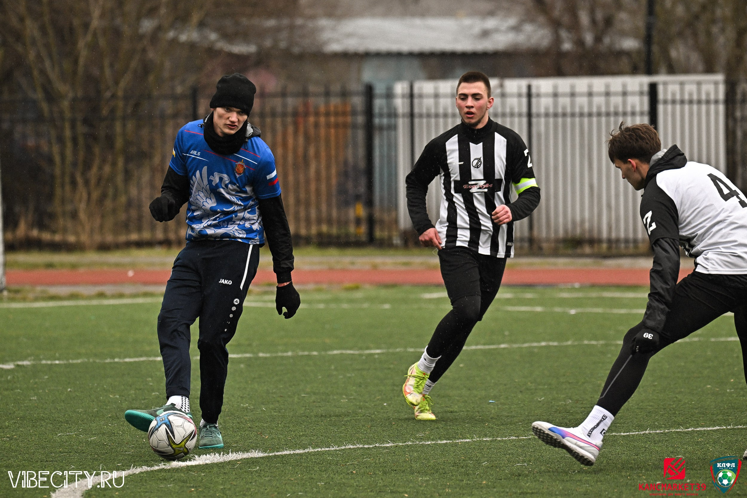 XX ЧЕМПИОНАТ КАЛИНИНГРАДСКОЙ ЛФЛ КАНЦМАРКЕТ39 сезона 2024–2025 гг. VIBECITY.RU Вайб Сити Ру Фоторепортажи Фотоотчеты Калининград