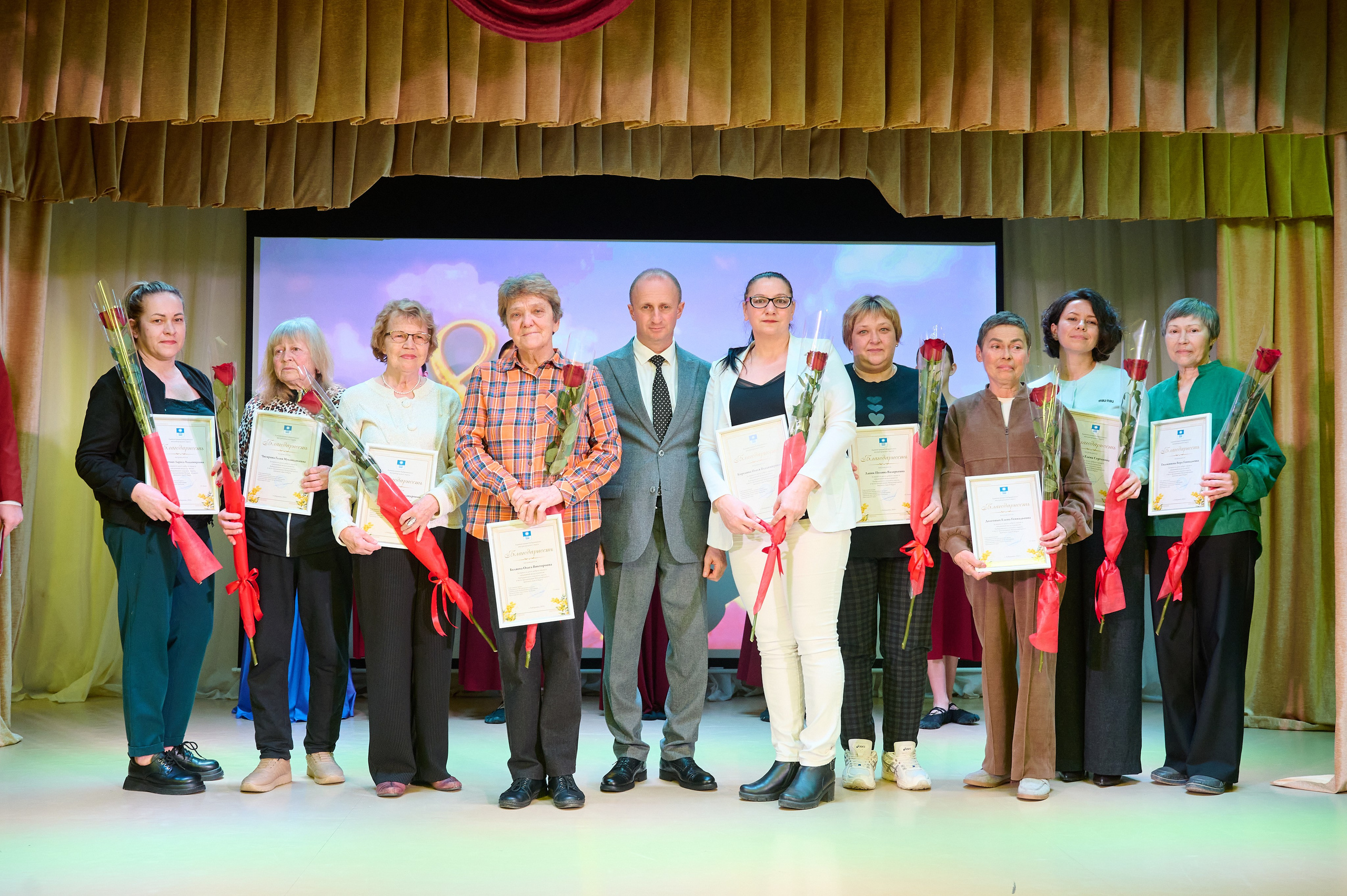 8 марта в Виноградном. Жизнь курорта Кабардинка в фотографиях