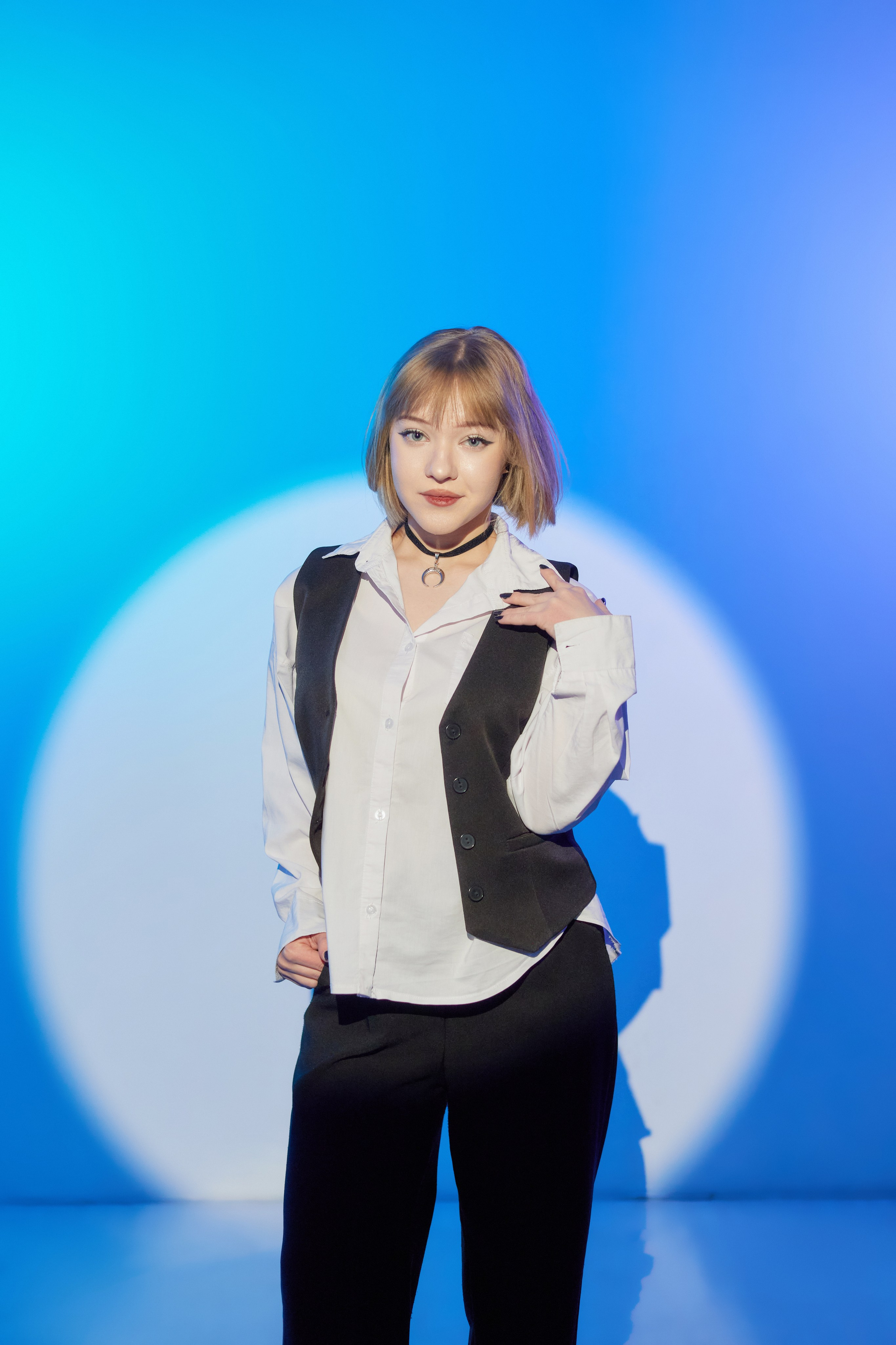 Альбом на окончание школы 9 и 11 класс «Симфония». Выпускные альбомы в Тюмени для школ, садов, вузов спортивных секций