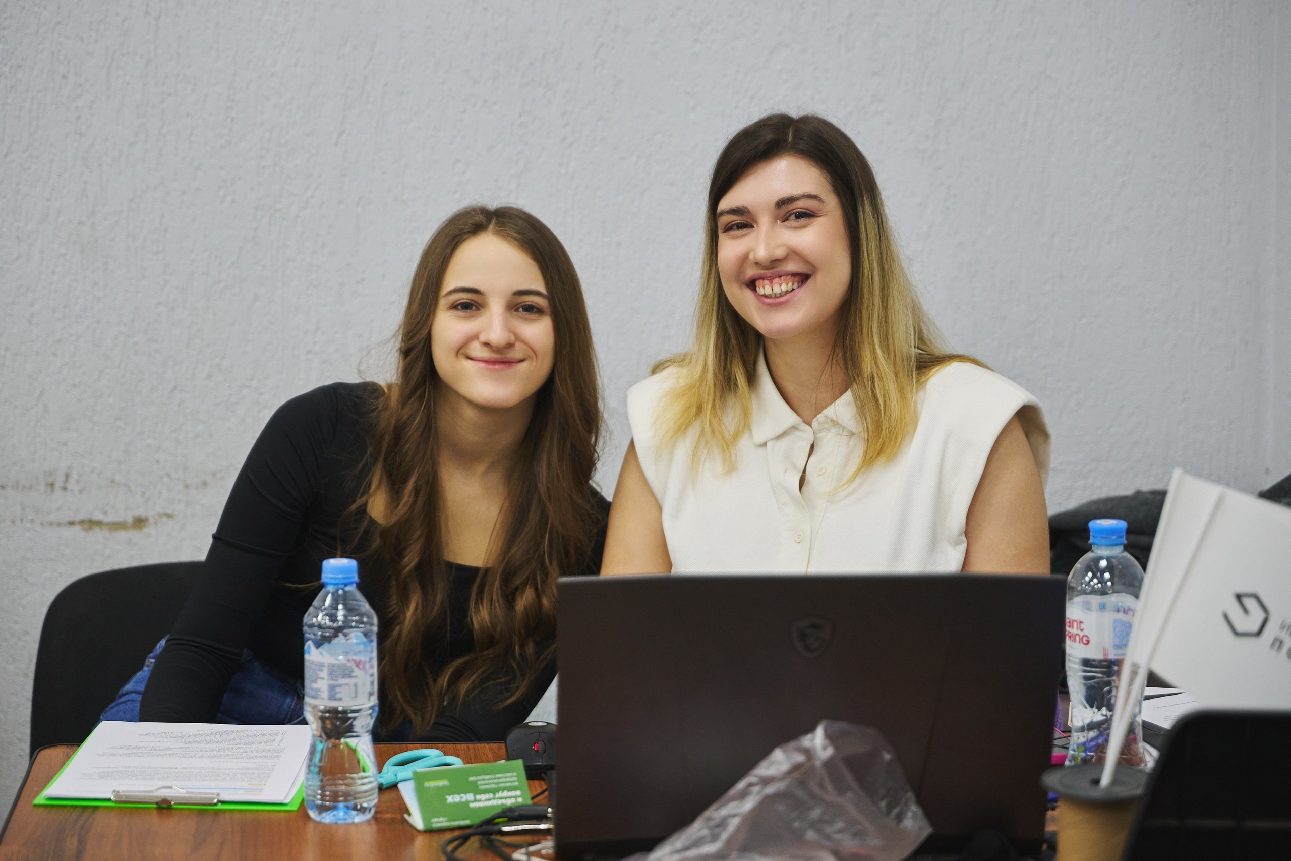 Ива Фонд — Цветущий город город Иваново. Фотограф в Иваново: Каталожная съемка одежды и постельного белья, Wildberries