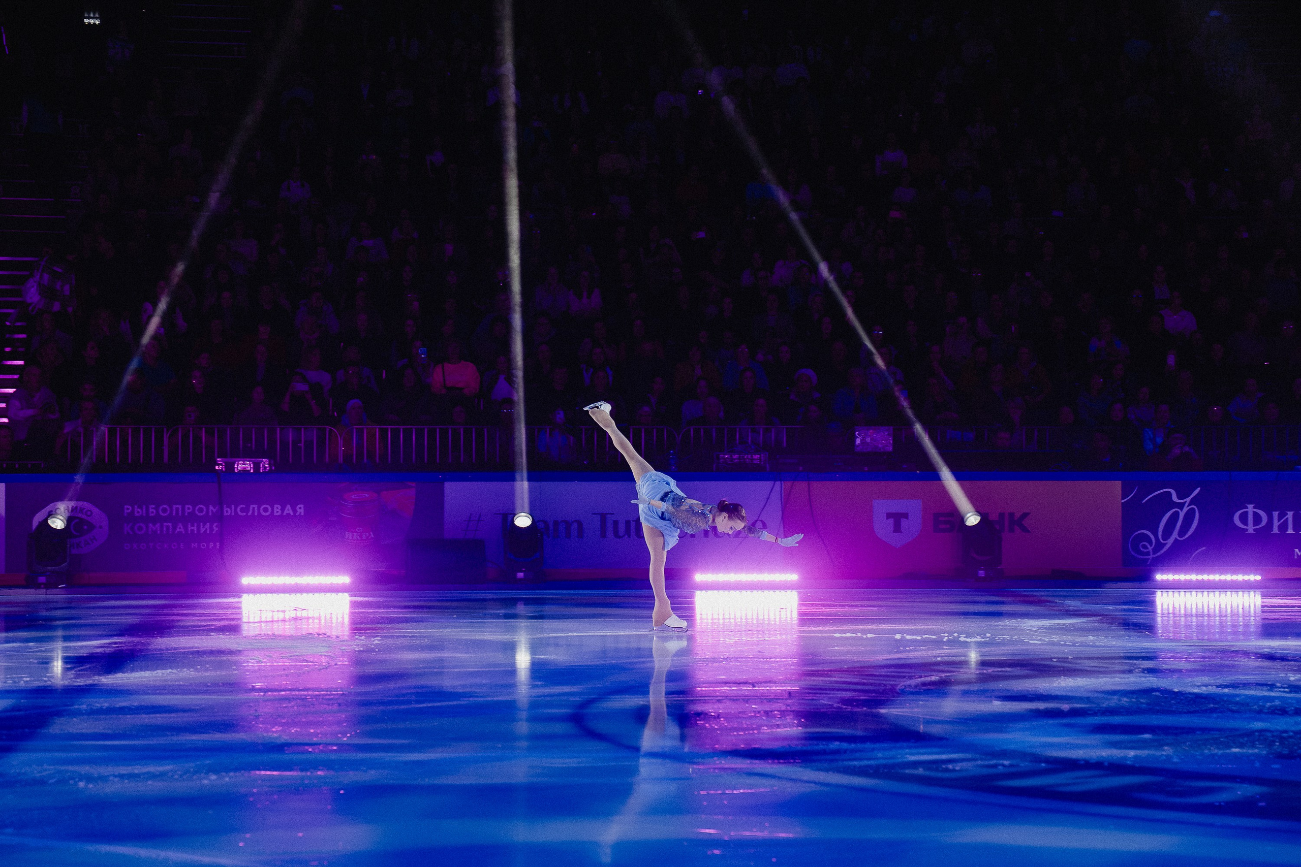 Шоу Этери Тутберидзе в Новосибирске. Воробьева Ксения — Спортивный и танцевальный фотограф Новосибирск