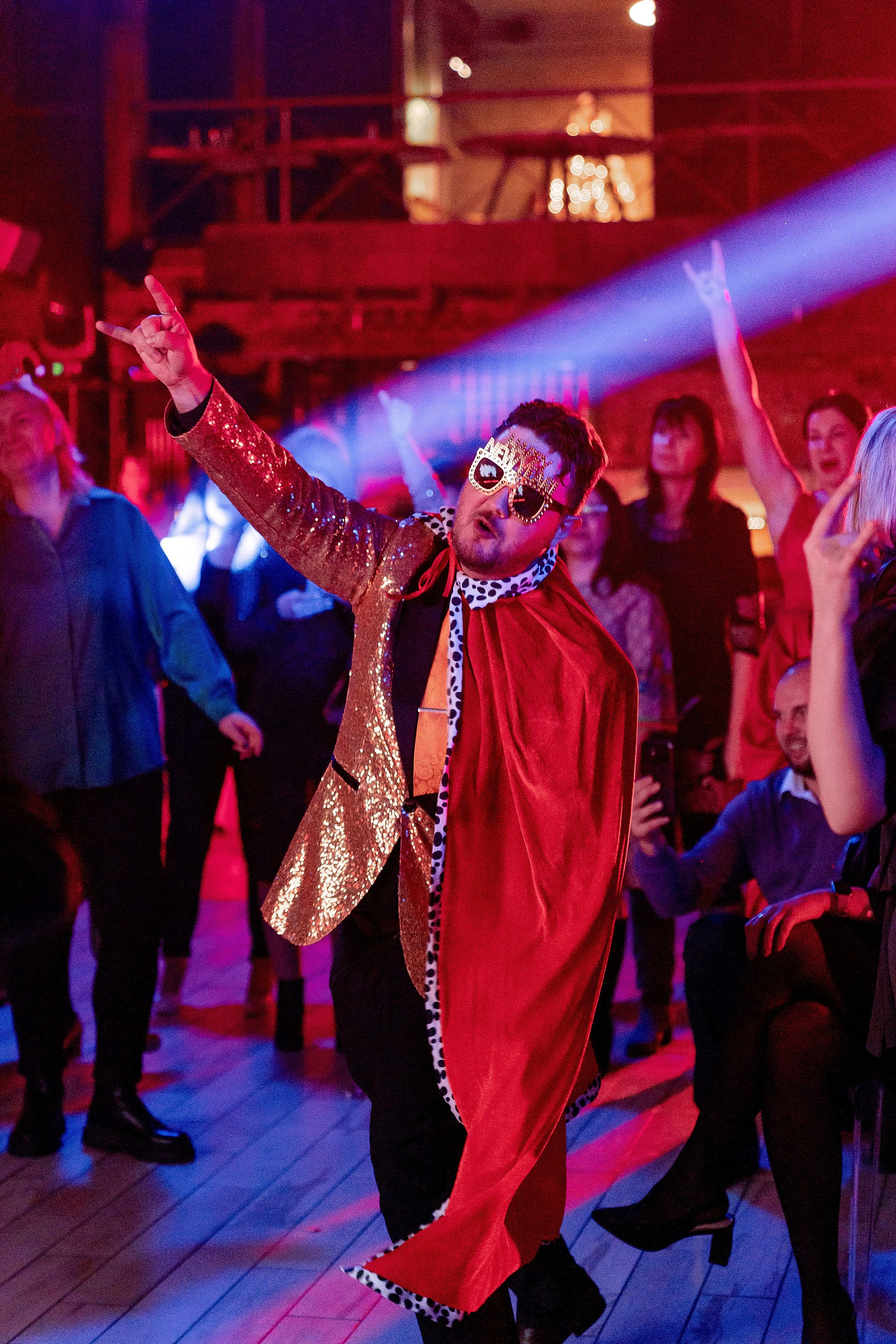 • корпоратив «АВЕНЮ». Фотограф, индивидуальные женские, мужские фотосессии в Ростове-на-Дону