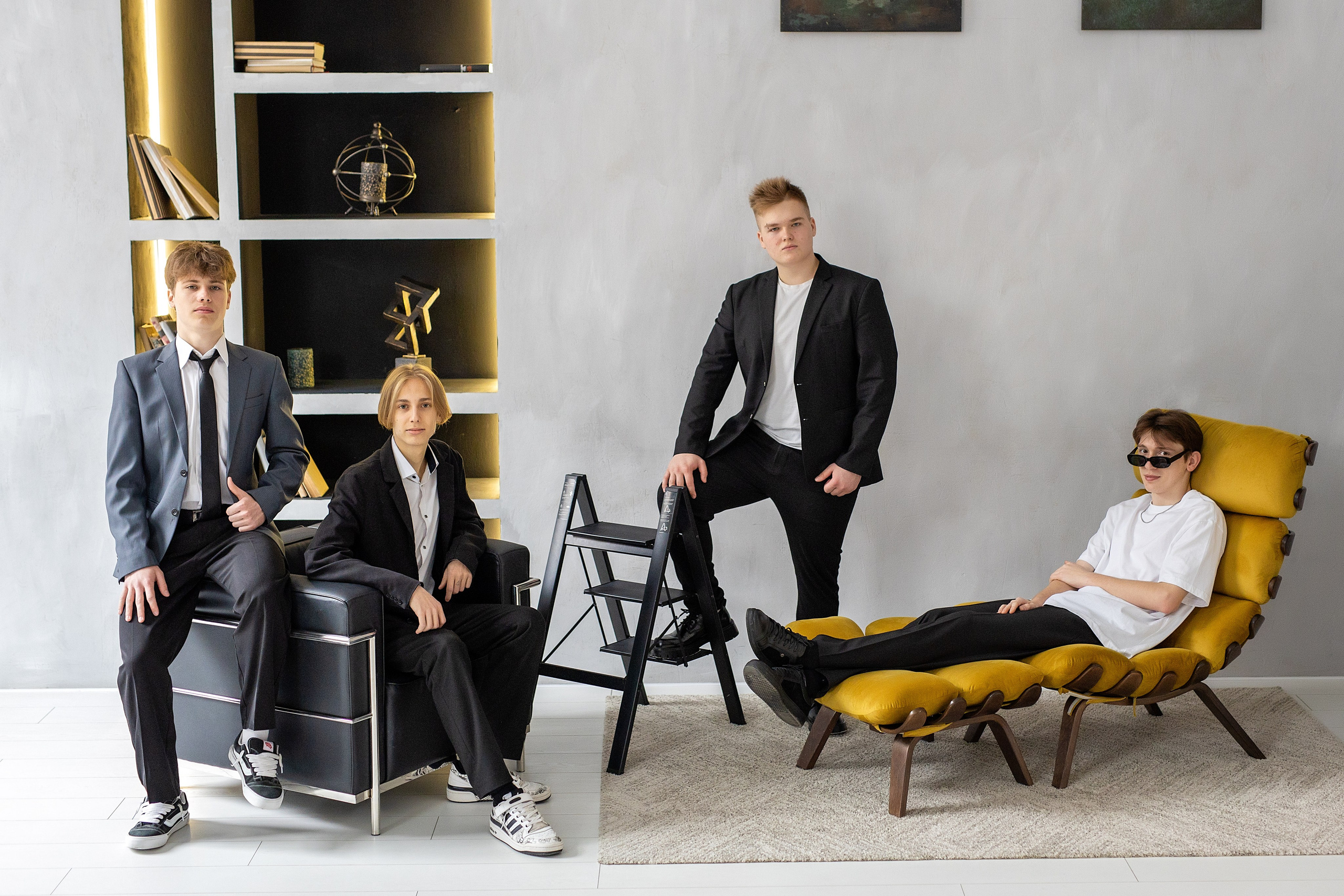 Выпускной альбом Владивосток 11 класс. Стильный выпускной альбом Владивосток фотограф Вероника Мигачева