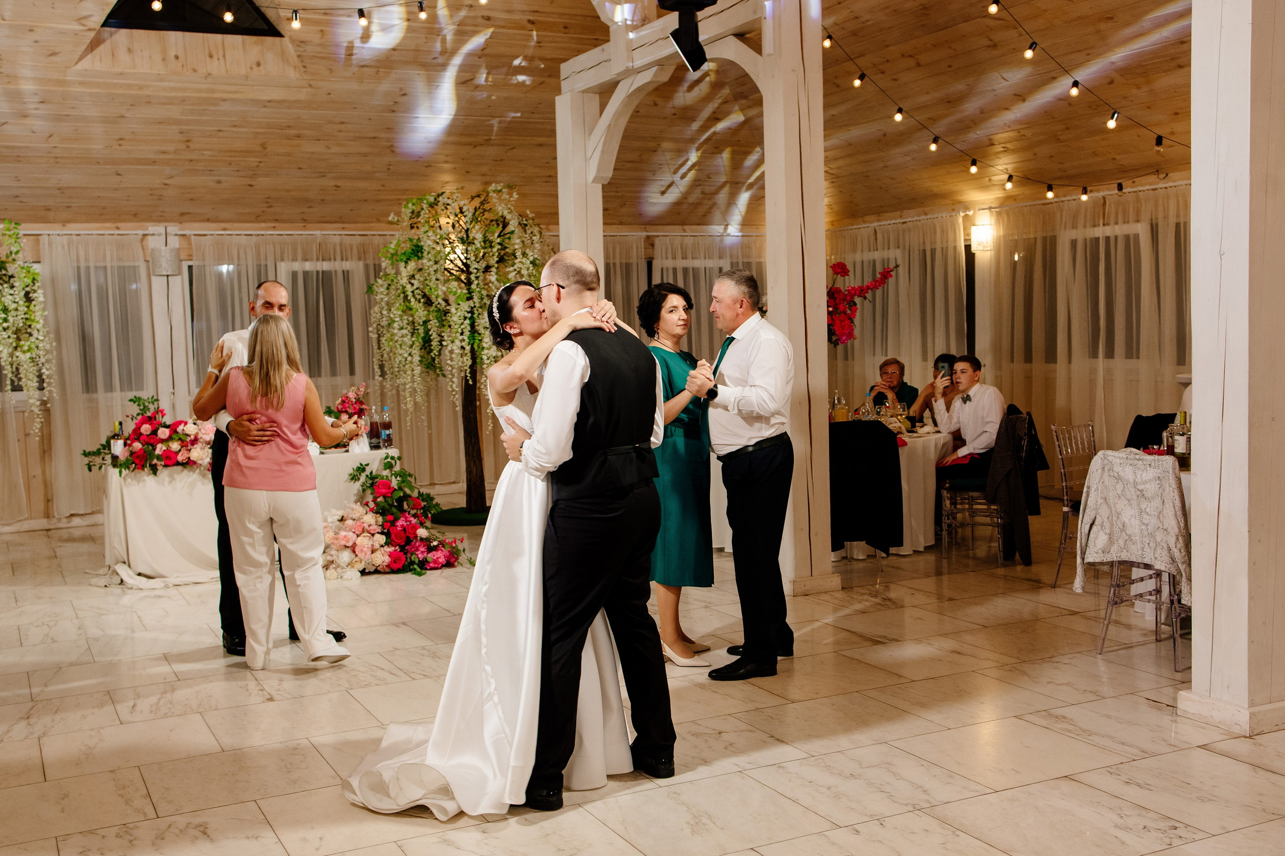 Свадьба в Голицын Клубе. Свадебный и семейный фотограф Екатерина Иванова