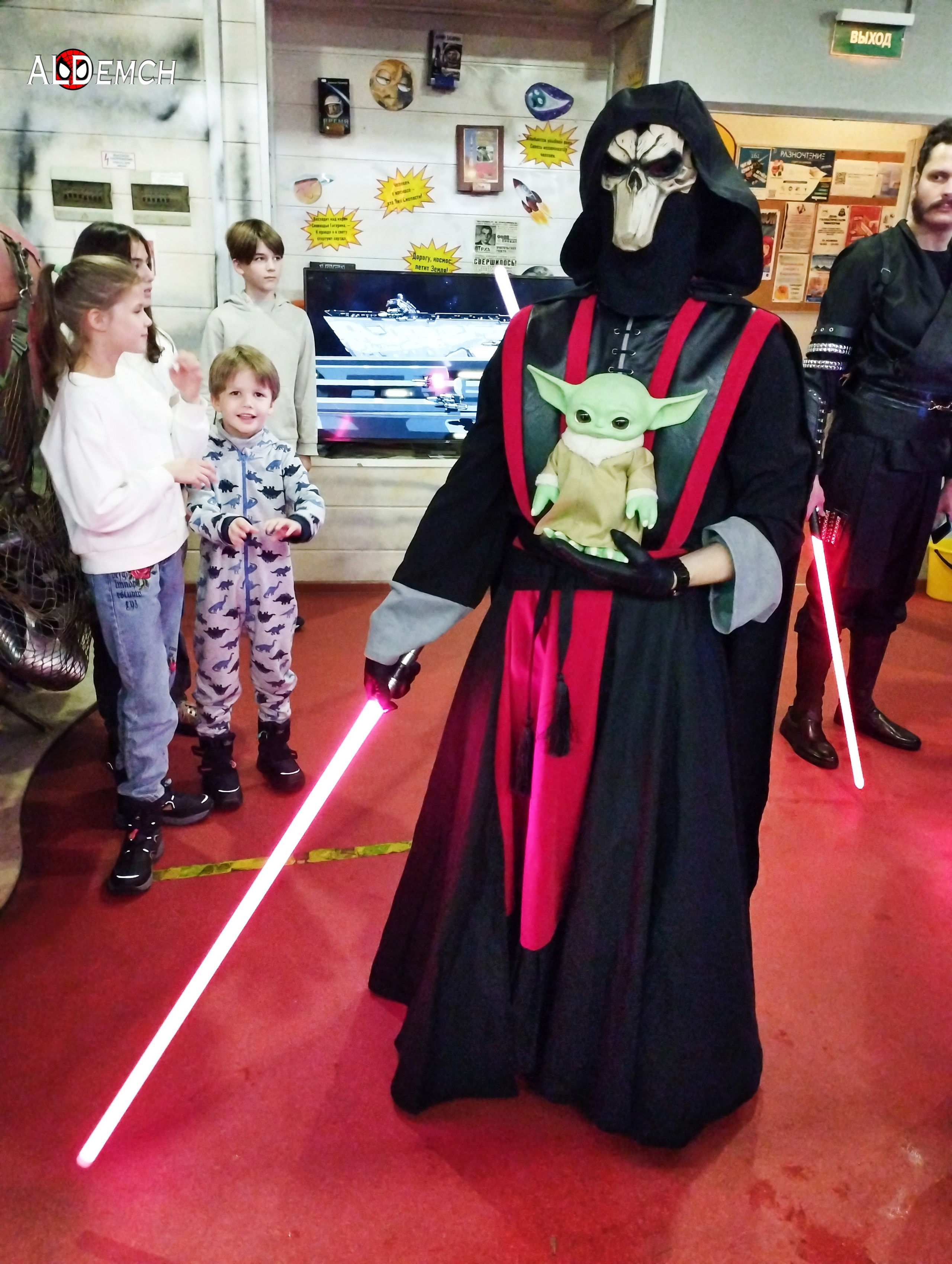 Фотосессия в музее Звездные Войны Далёкой Галактике в Москва