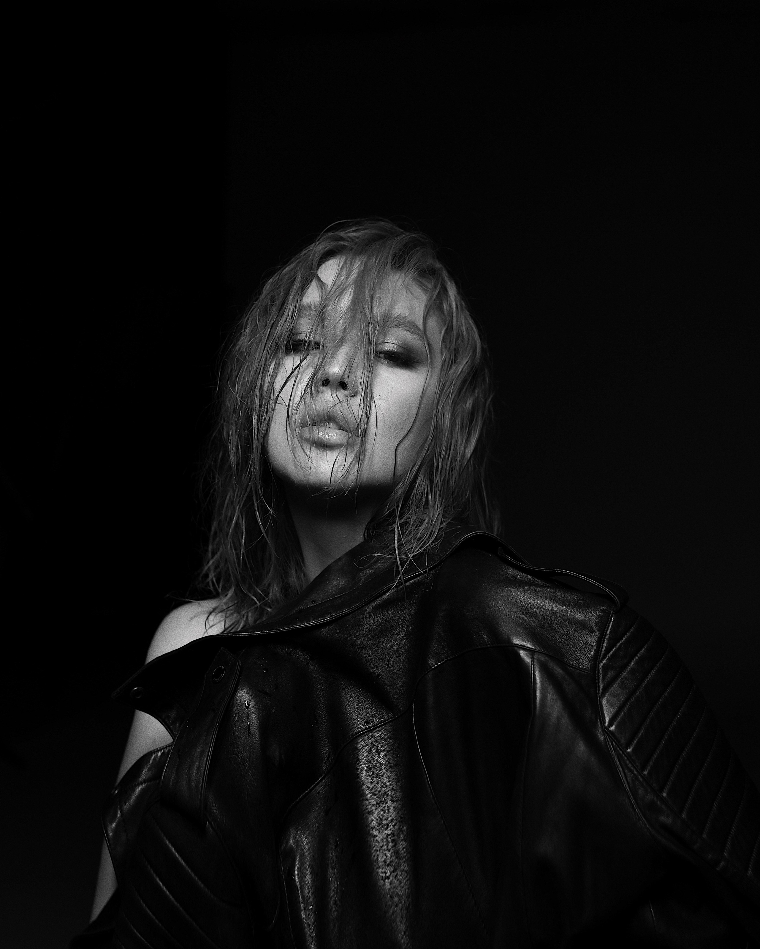 18+. Фотограф Юлия Курочкина