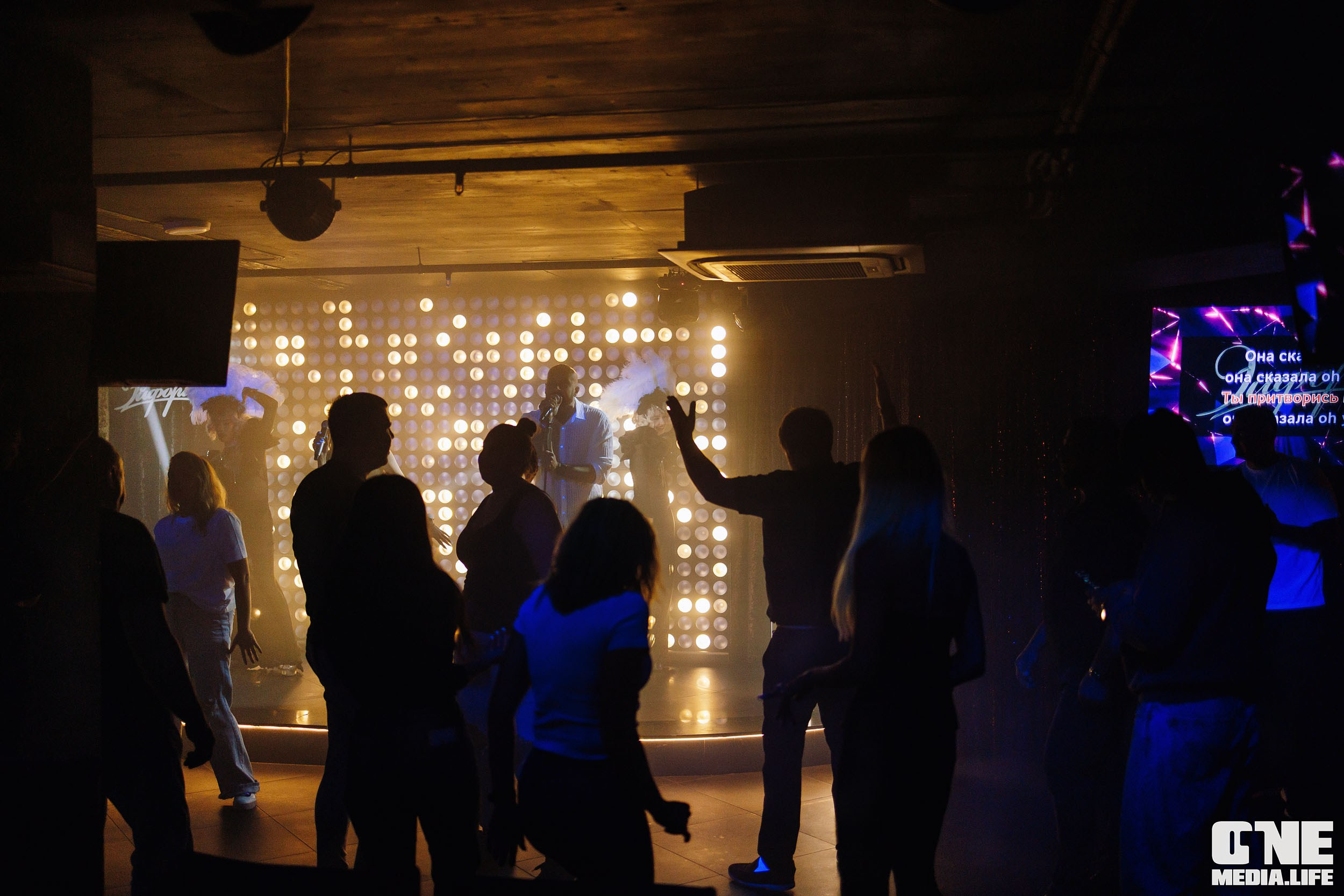 Фоторепортаж из караоке-клуба Эйфория. One Media Life: фоторепортажи, фотоотчеты с мероприятий и заведений