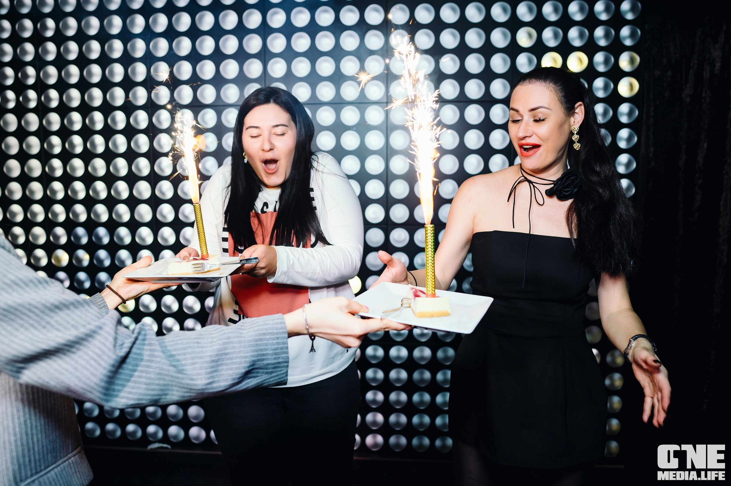 Фоторепортаж из караоке-клуба Эйфория. One Media Life: фоторепортажи, фотоотчеты с мероприятий и заведений