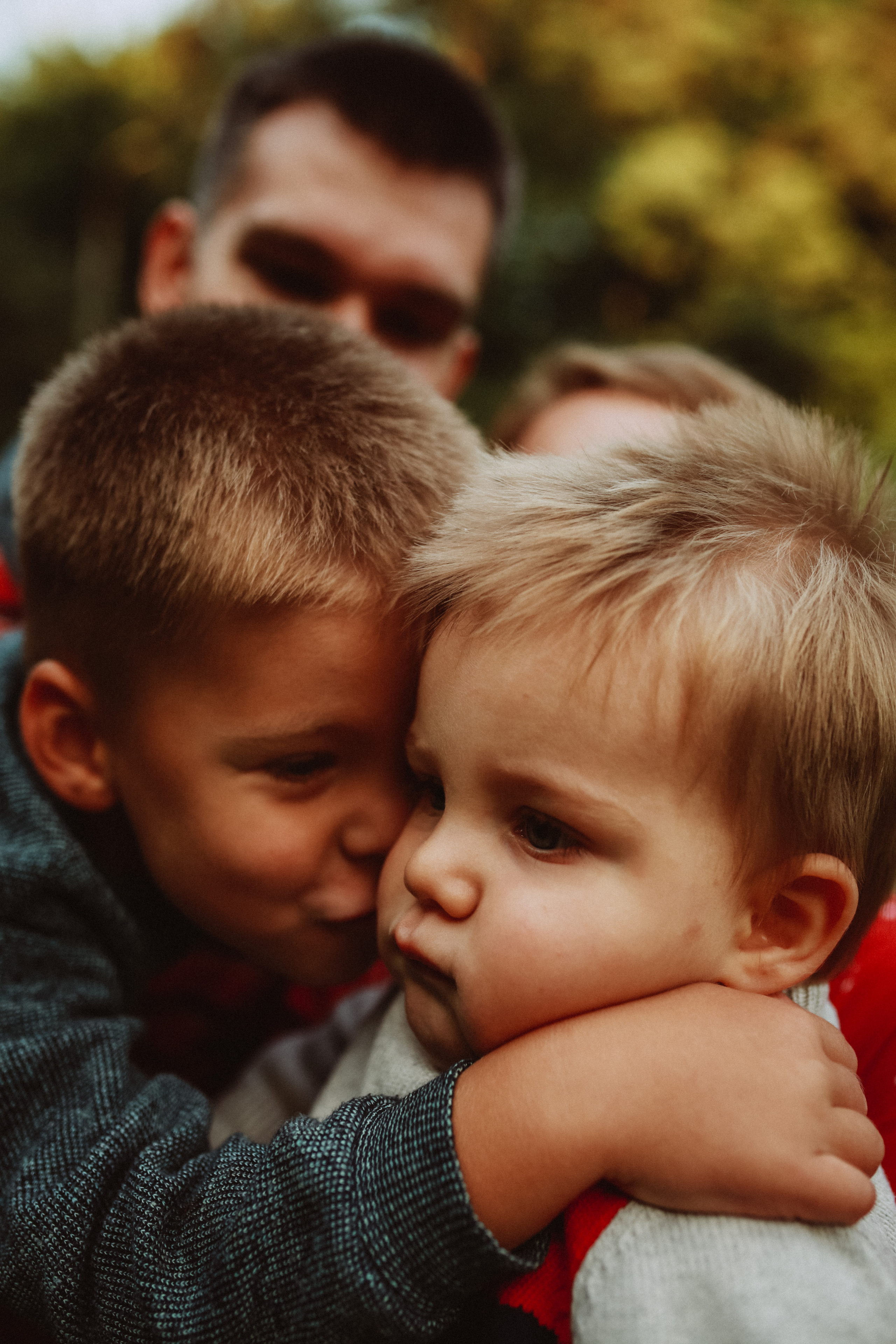 Дима, Аля и малыши Тимофей с Даней. Семейный фотограф в Москве и Люберцах Юлия Гуськова