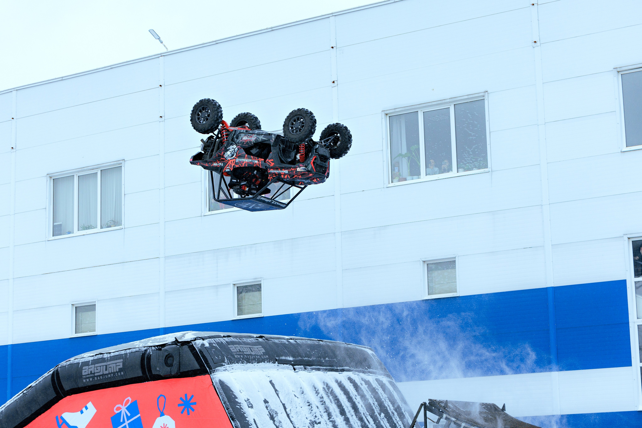 Зимний мотофристайл. Выпускные альбомы и школьный фотограф в Подольске, Троицке, Щербинке, Москве и Московской области