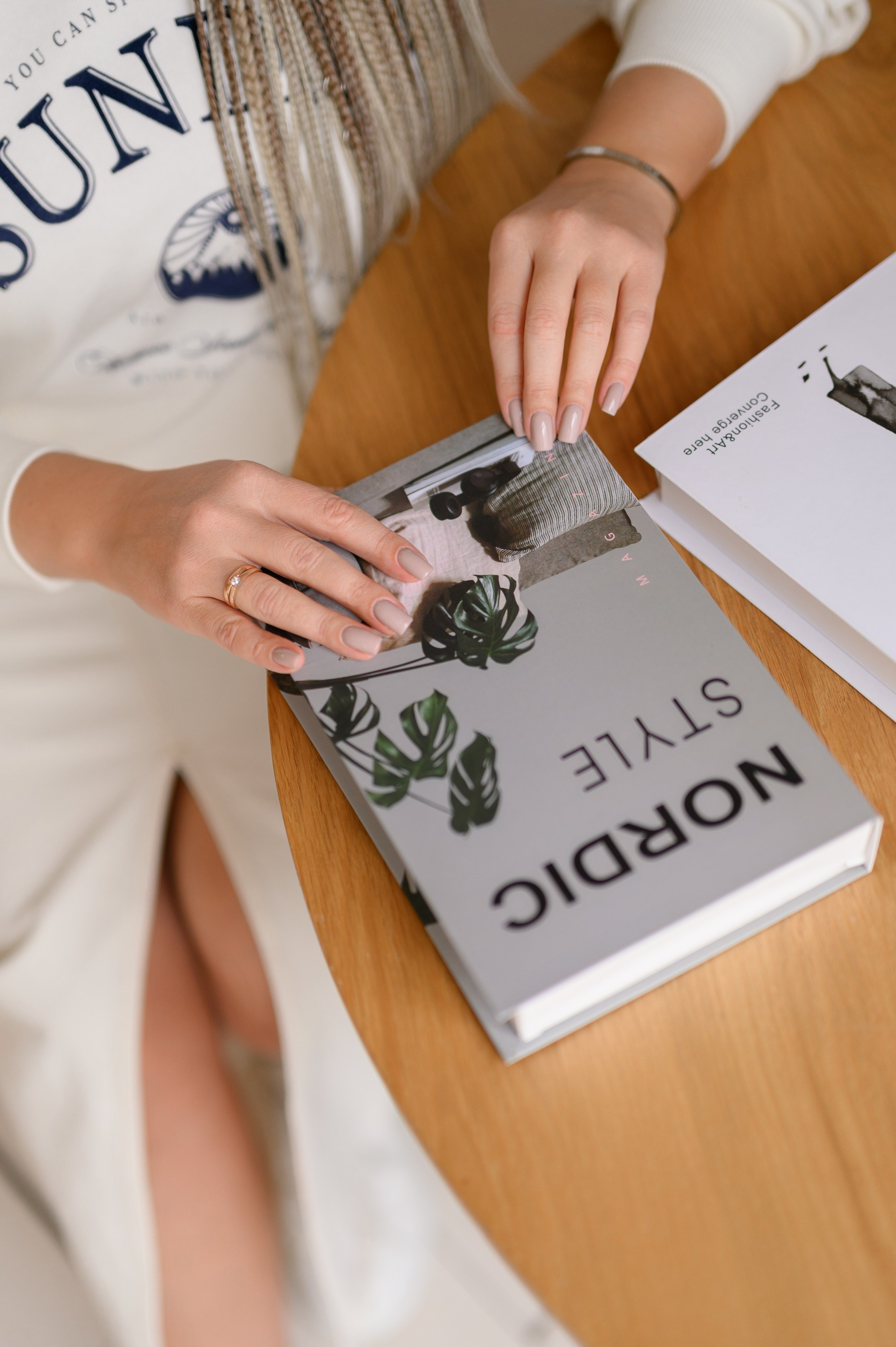 Контент-фотосессия для психолога в зале Эклипс. Semerlina.ru