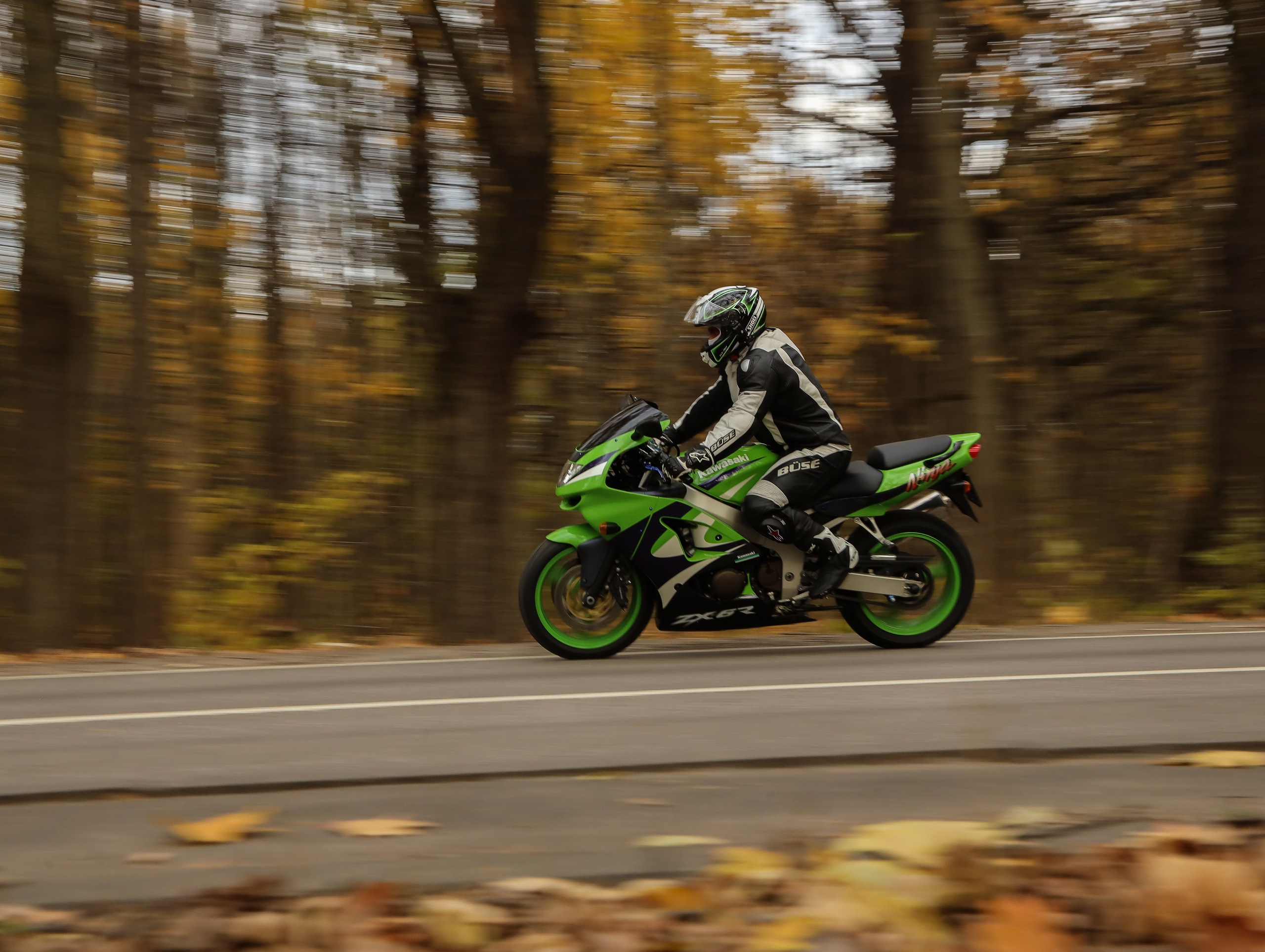 Виталий Kawasaki ZX6R. Фотограф Антон Чупринин