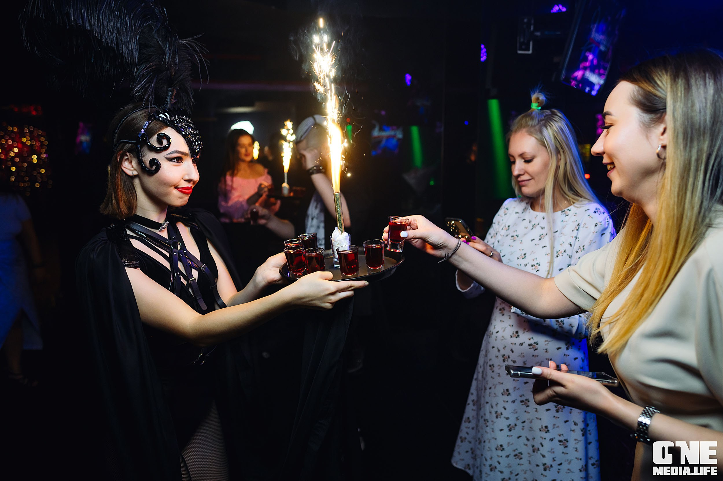 Фоторепортаж из караоке-клуба Эйфория. One Media Life: фоторепортажи, фотоотчеты с мероприятий и заведений