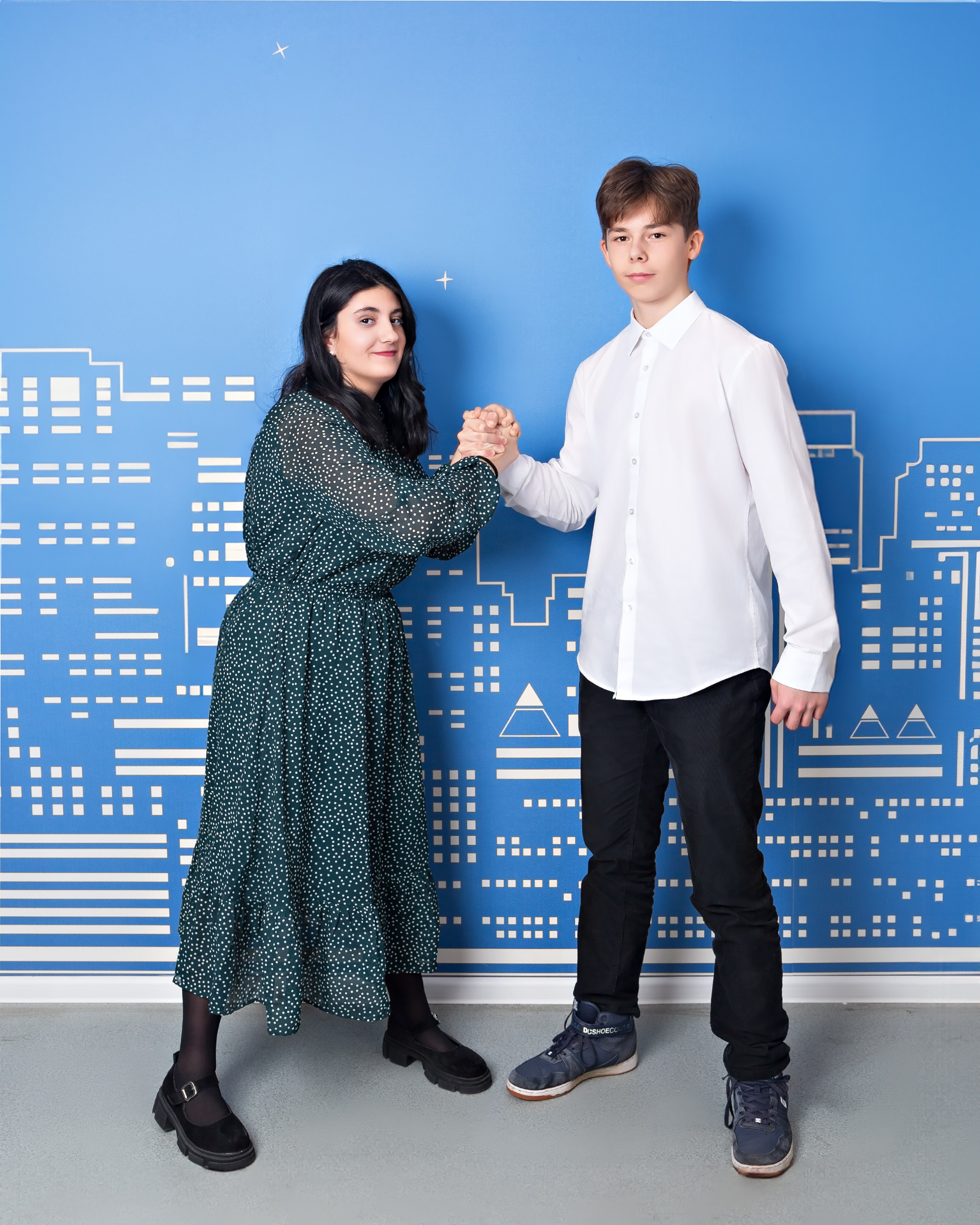 Выпускной альбом для 9 Класса. Выпускные альбомы и школьный фотограф в Подольске, Троицке, Щербинке, Москве и Московской области