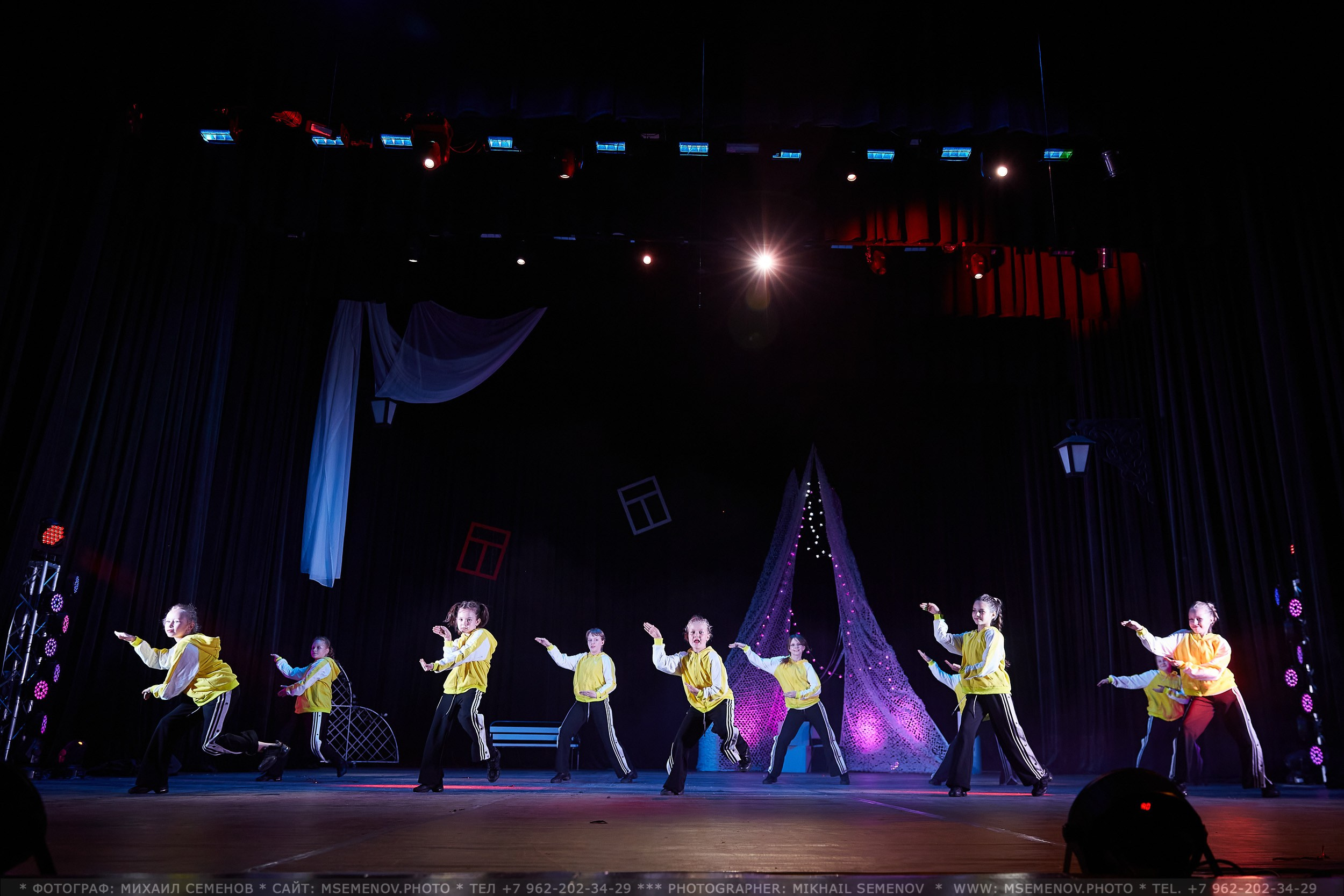 АНОНС фоторепортажа «Танцуй вопреки…» Танцевальный клуб «Априори». Фотограф, фотопроекты Михаила Семенова в Ярославле. Фотошкола