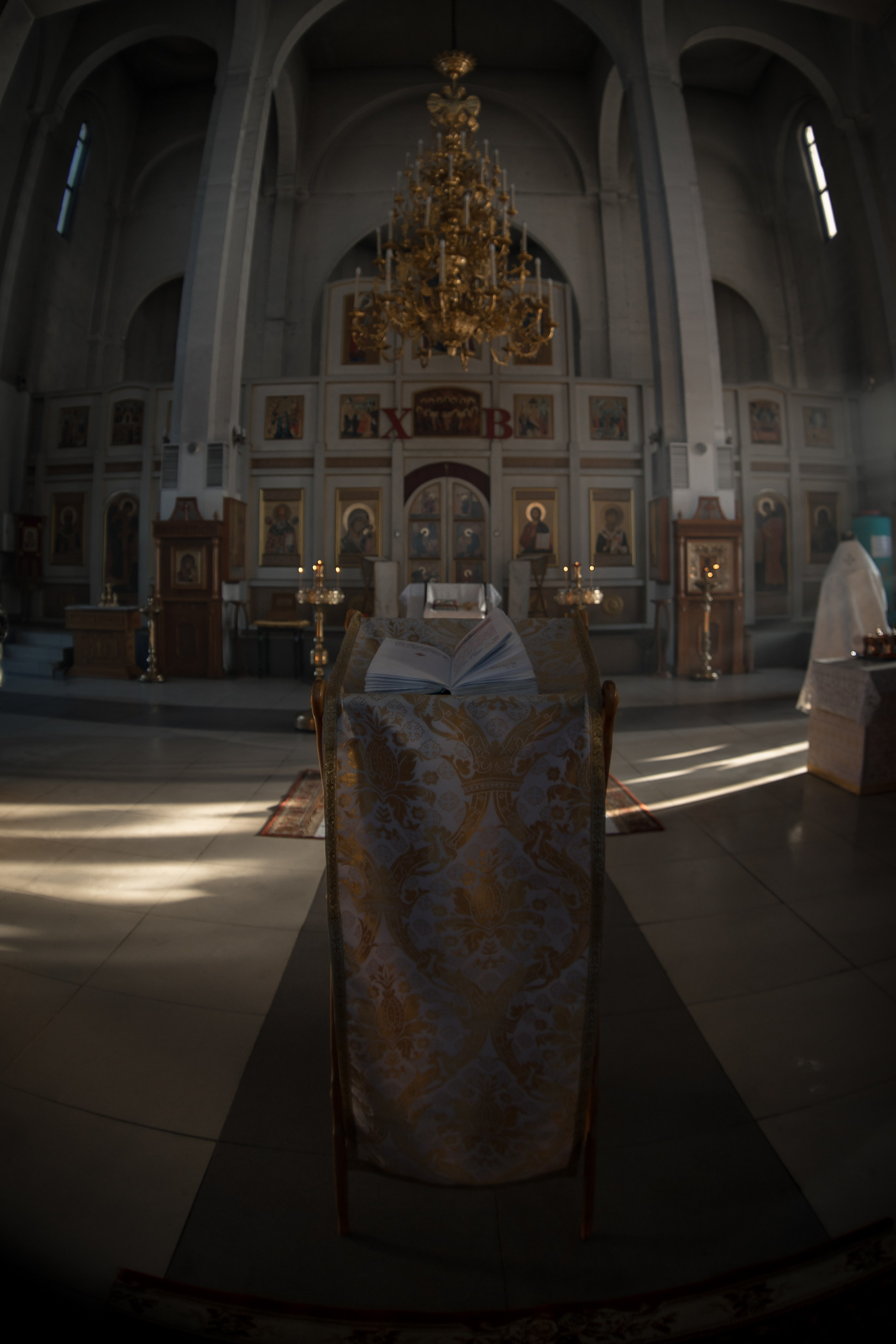 крещение венчание фотограф на венчание фотограф на крещение невеста свадьба обручальное кольцо медовый месяц православие венчание молодожены