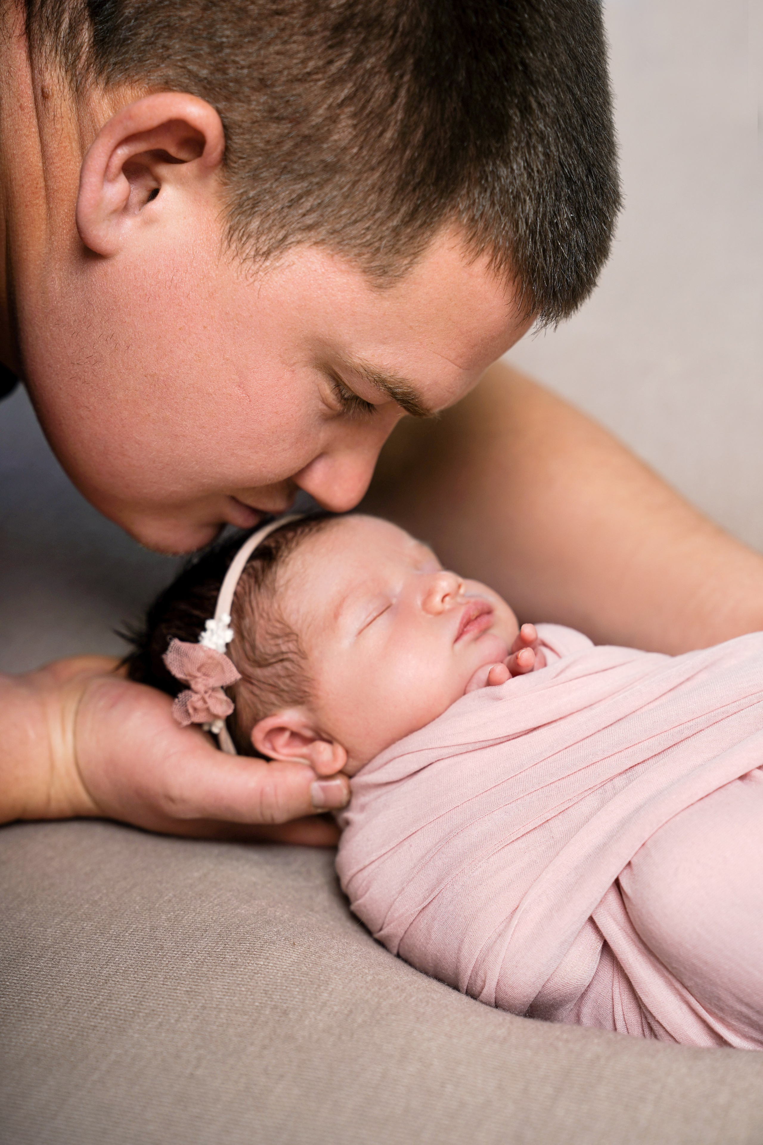 Фотосессия новорожденного (newborn). Фотограф новорожденных, детей до года и беременных в Симферополе