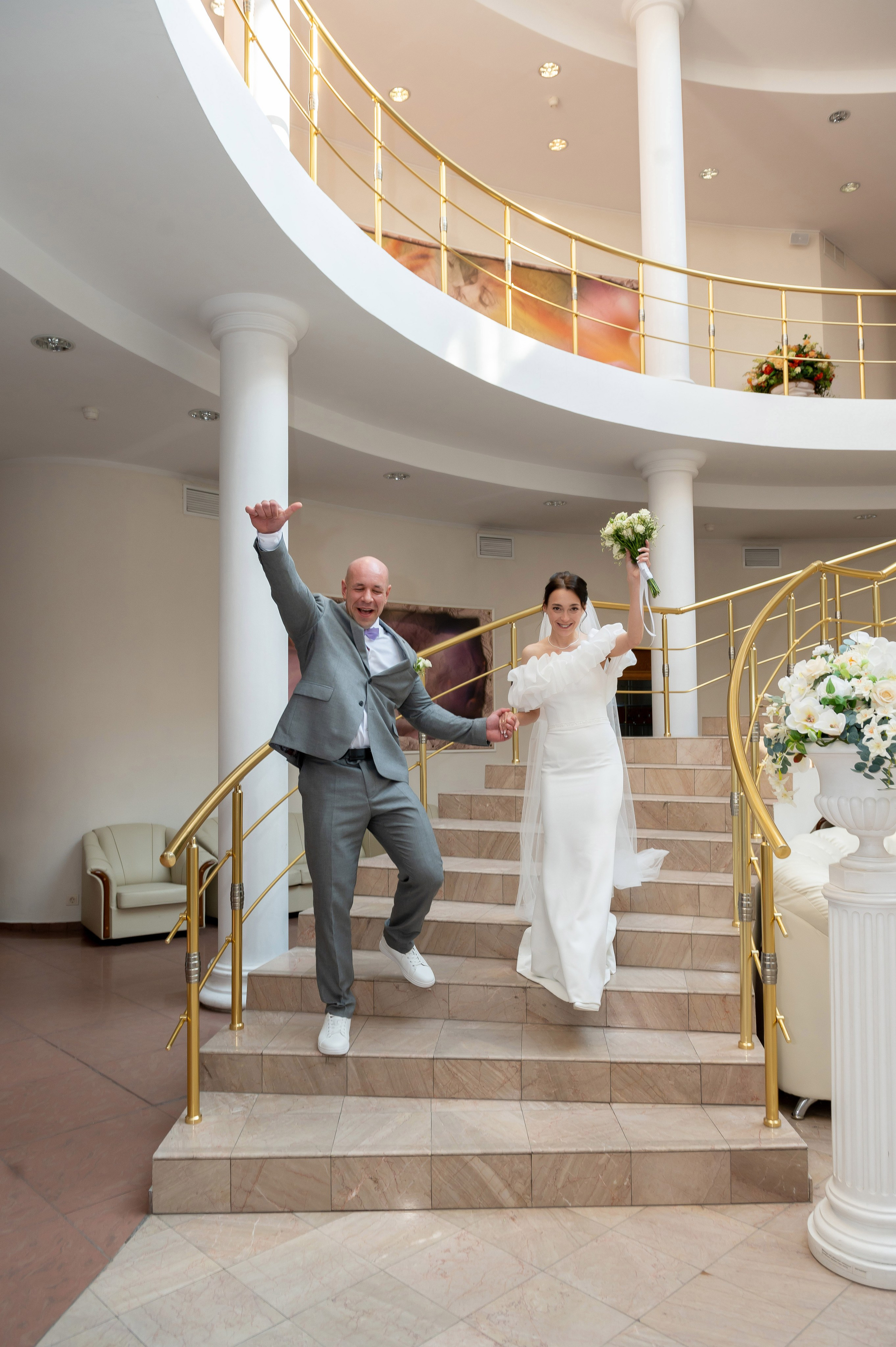 Летняя свадьба В Санкт-Петербурге и красивой выездной регистрацией Даши и Саши. Воздушная свадебная фотосессия в Петербурге. Портретный, семейный и свадебный фотограф в Санкт-Петербурге и в Пушкине Ширяев Денис