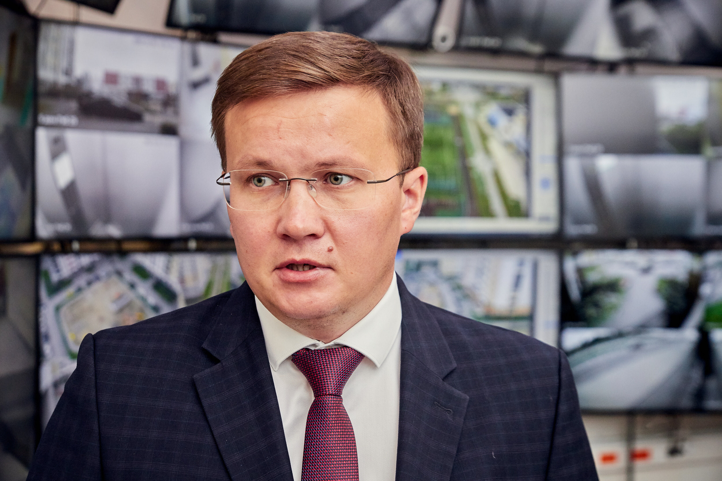 Репортаж с центра мониторинга безопасности Академического района. Контент для бизнеса в Екатеринбурге Полдень Медиа