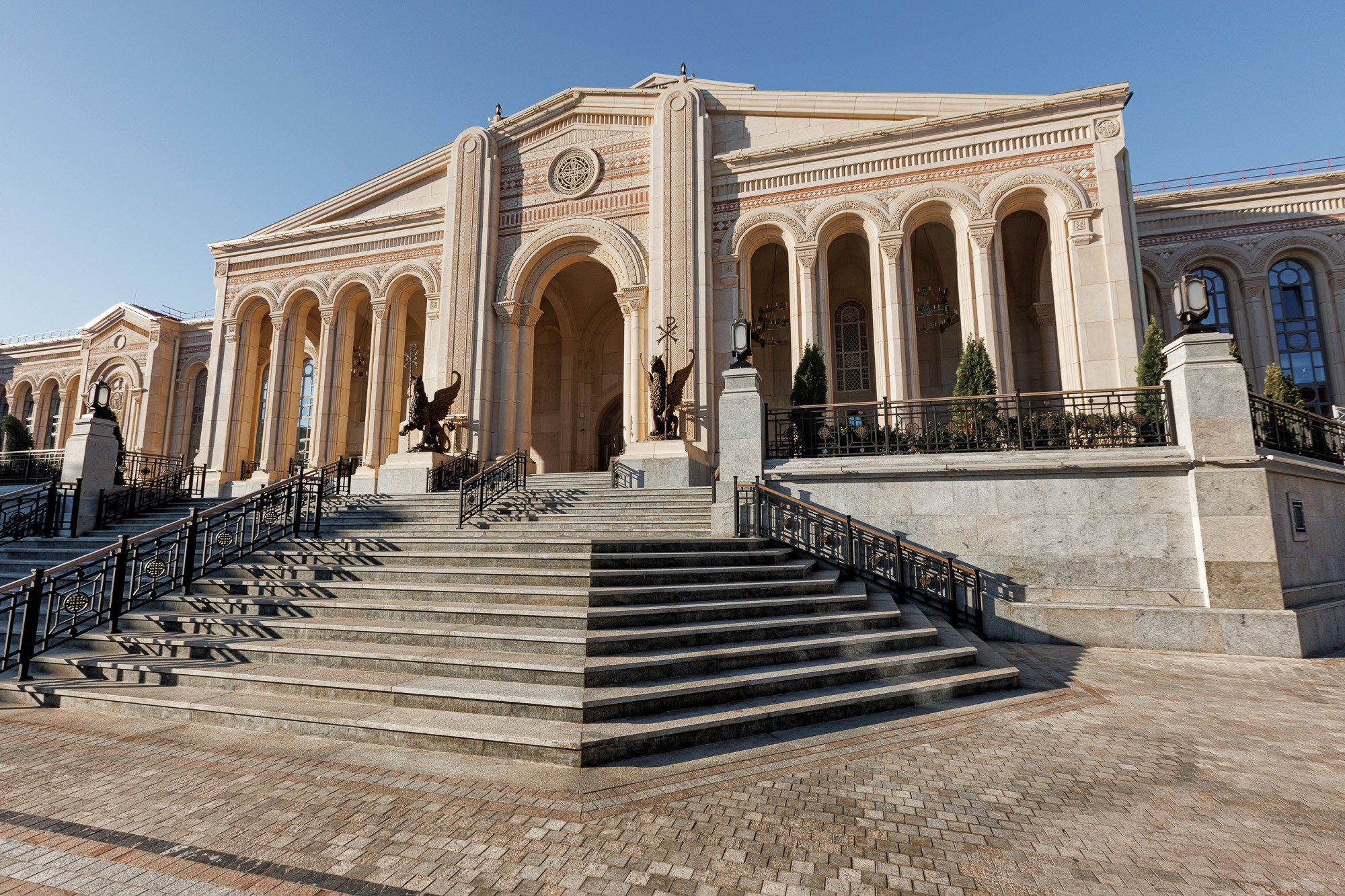 Новый Херсонес в Севастополе, гранитная облицовка Росгранит. Свадебный фотограф, фотосъемка в Крыму, Севастополе, Симферополе, Ялте