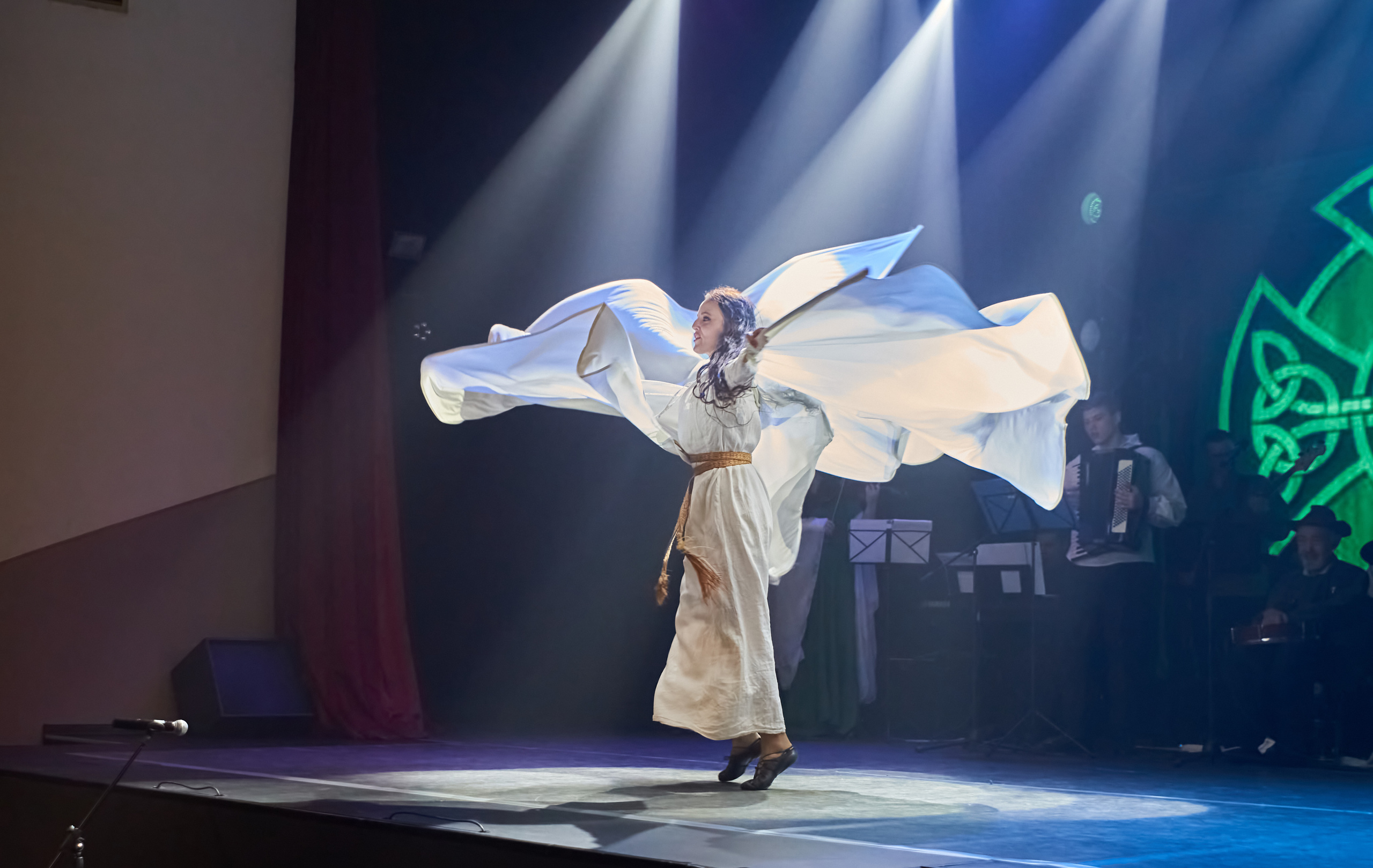 13 Января большой концерт в честь 18-летия Студии Галианта. Ёлкин Александр Фотограф