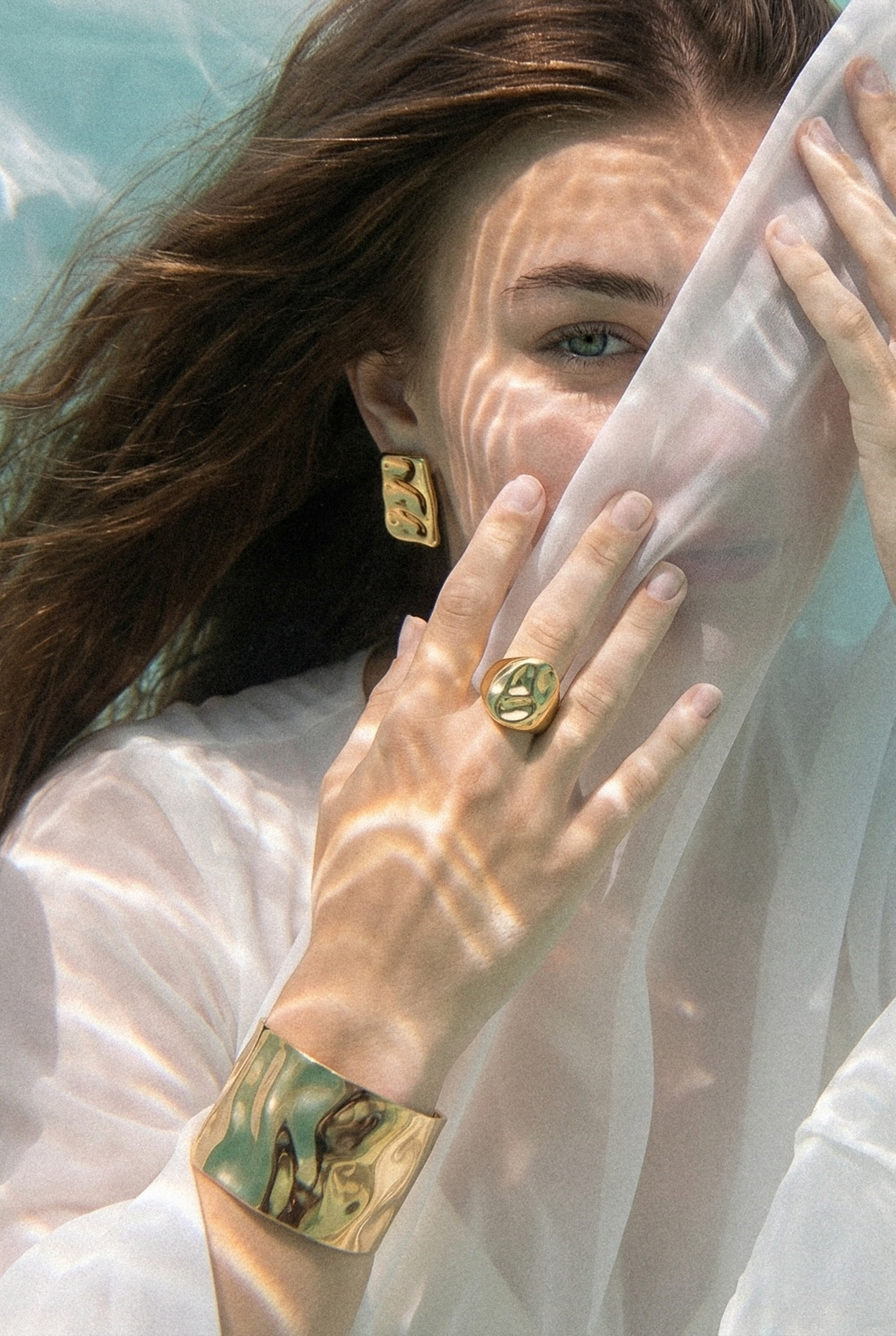 AI-проект: Аквастойкая бижутерия. Фотограф Мария Бесштанькина