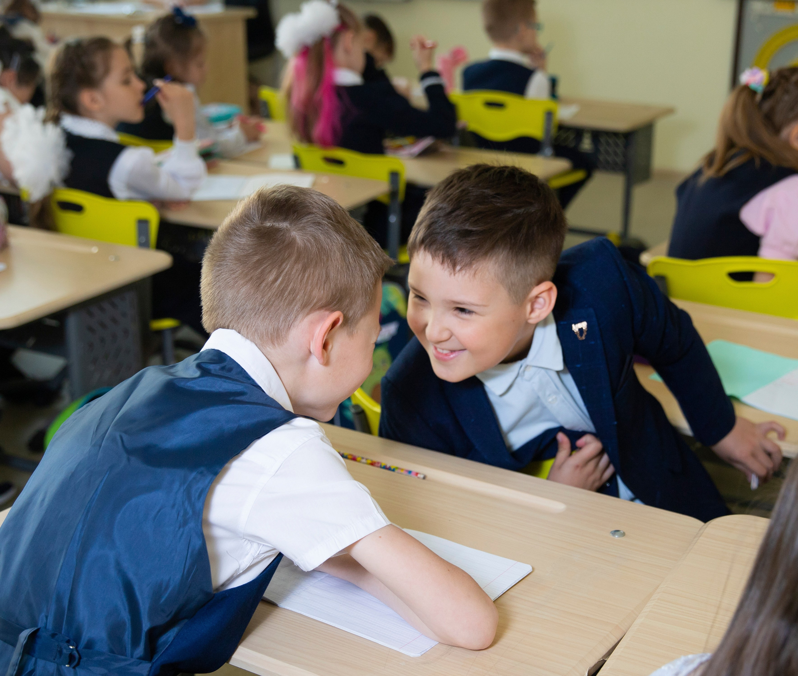 1 день в школе фото. ВЫПУСКНЫЕ АЛЬБОМЫ для детского сада и школы Санкт-Петербург и Лен. область