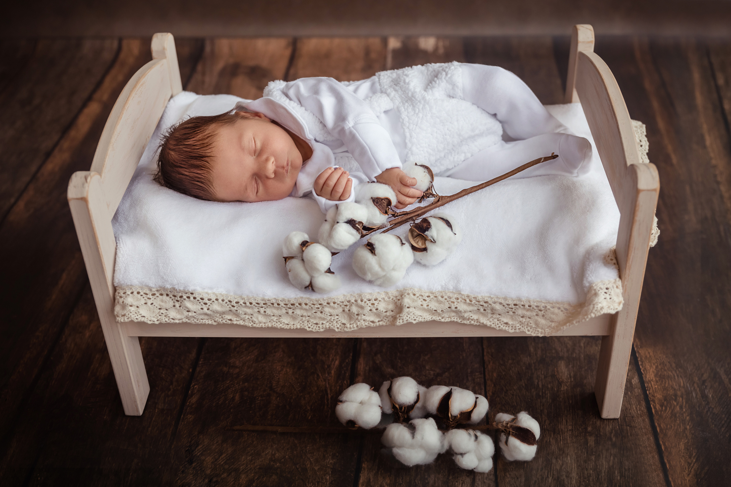 Newborn photoshooting. Professional family and children’s photographer in Izmir Irina Eron