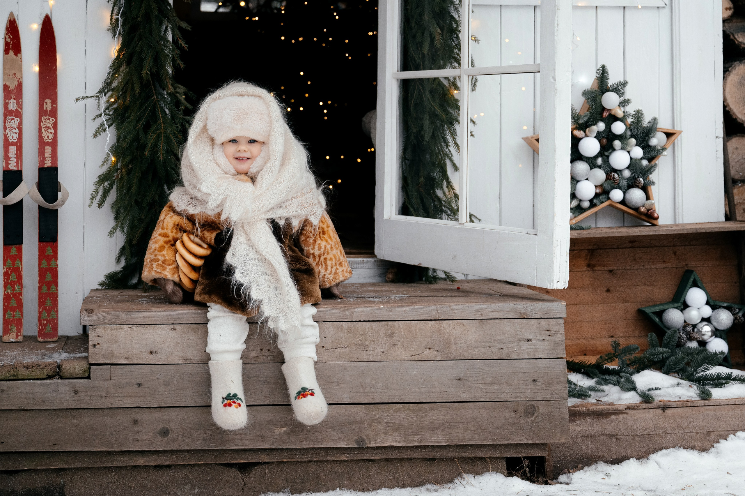 Семейная фотосессия в Домике Элли на новый год. Свадебный и семейный фотограф Виктория Носачёва. Щелково, Москва и МО