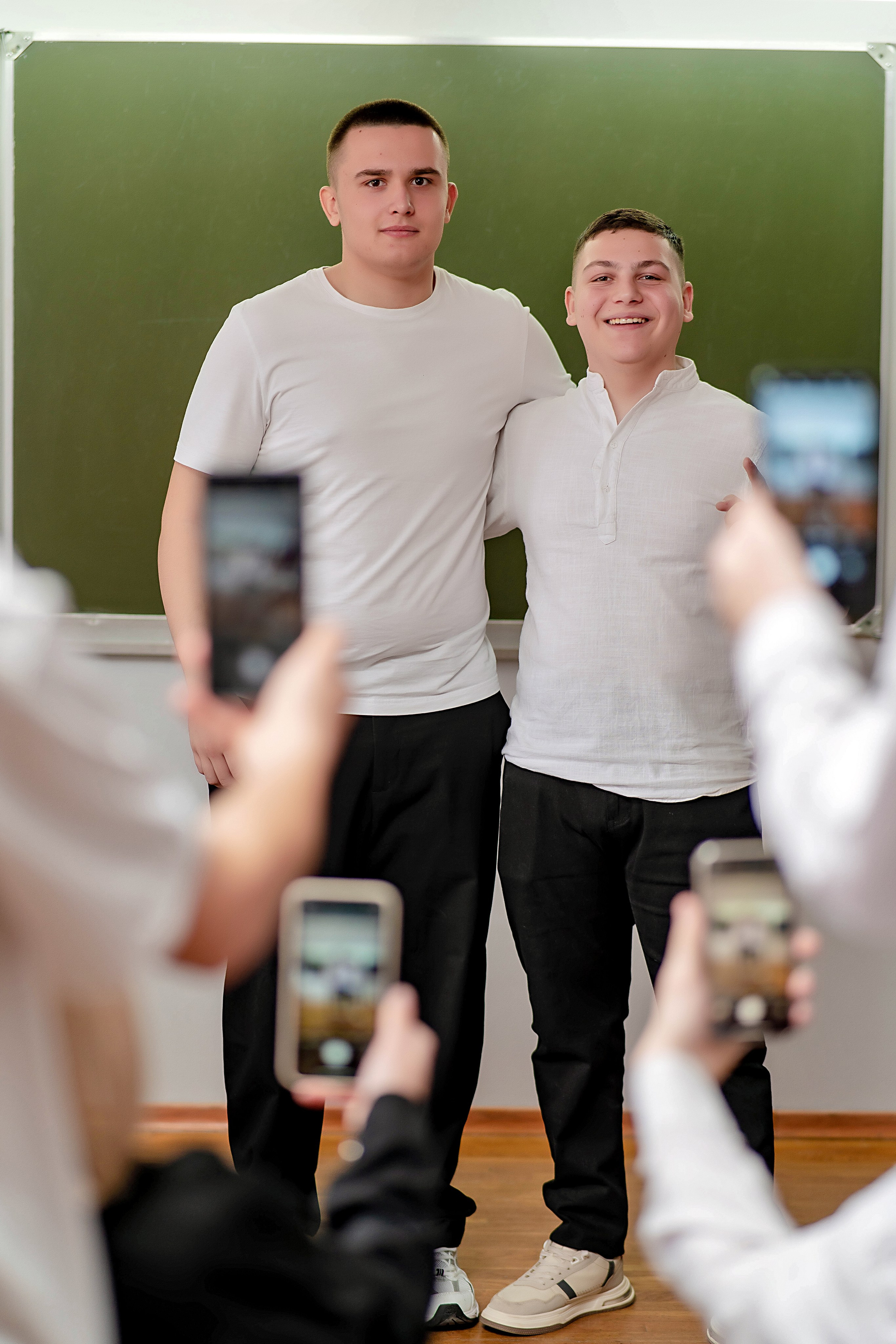 Выпускные (школьные) альбомы (книги) в Ростове-на-Дону. Современные Выпускные Альбомы в Ростове-на-Дону