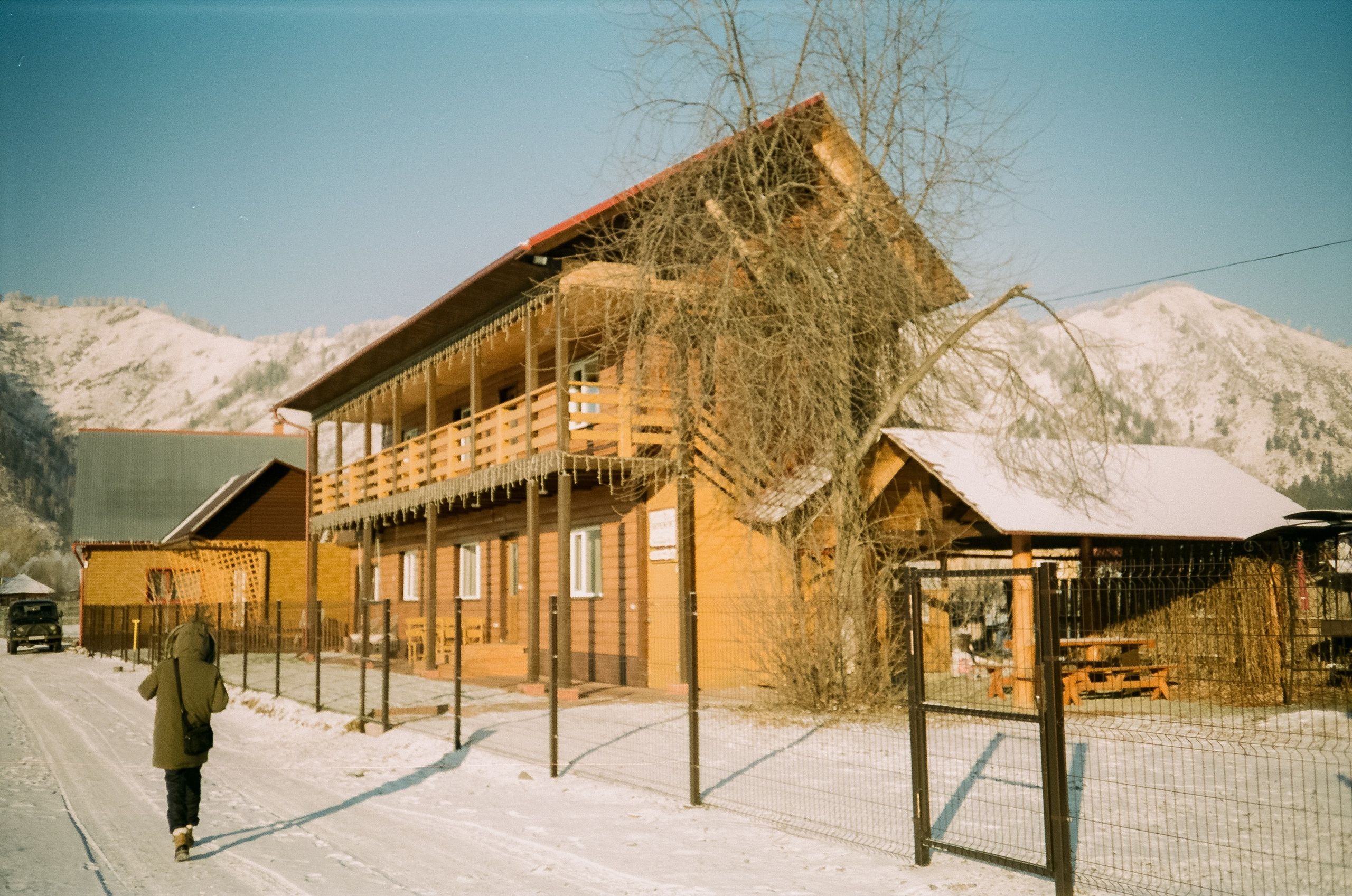 Путешествие на Алтай зимой: изумительные виды, снятые на фотопленку