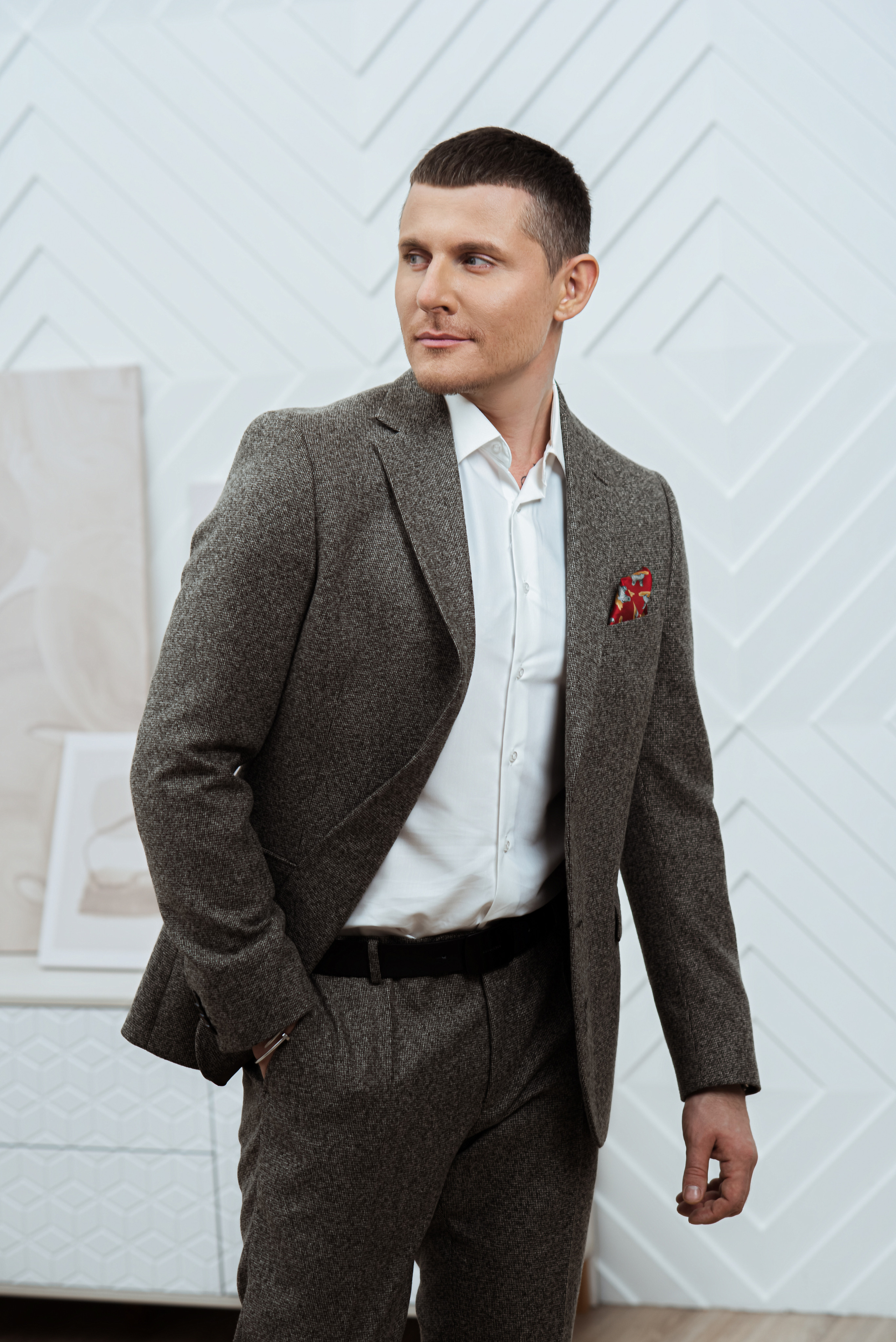 Александр артист