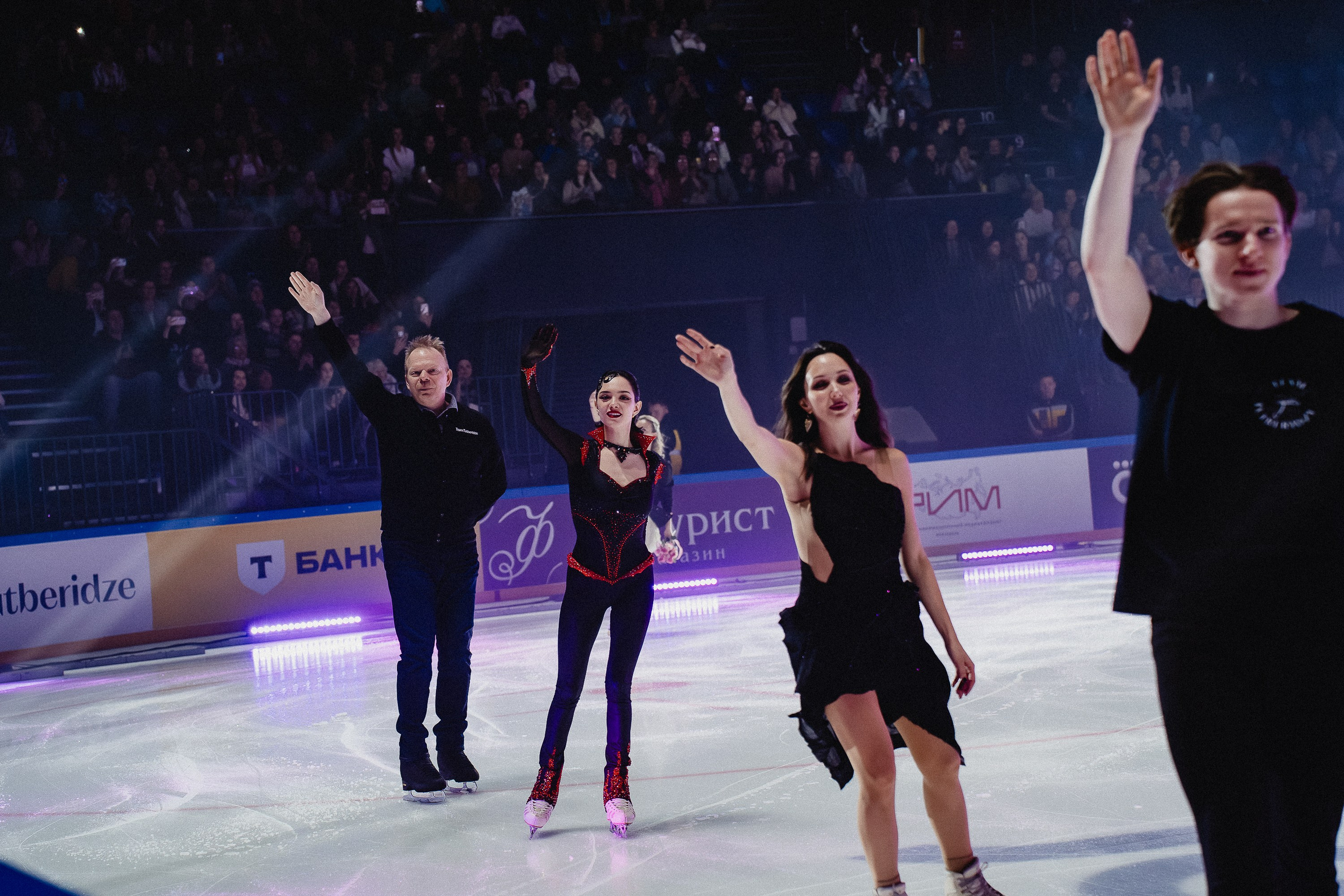 Шоу Этери Тутберидзе в Новосибирске. Воробьева Ксения — Спортивный и танцевальный фотограф Новосибирск