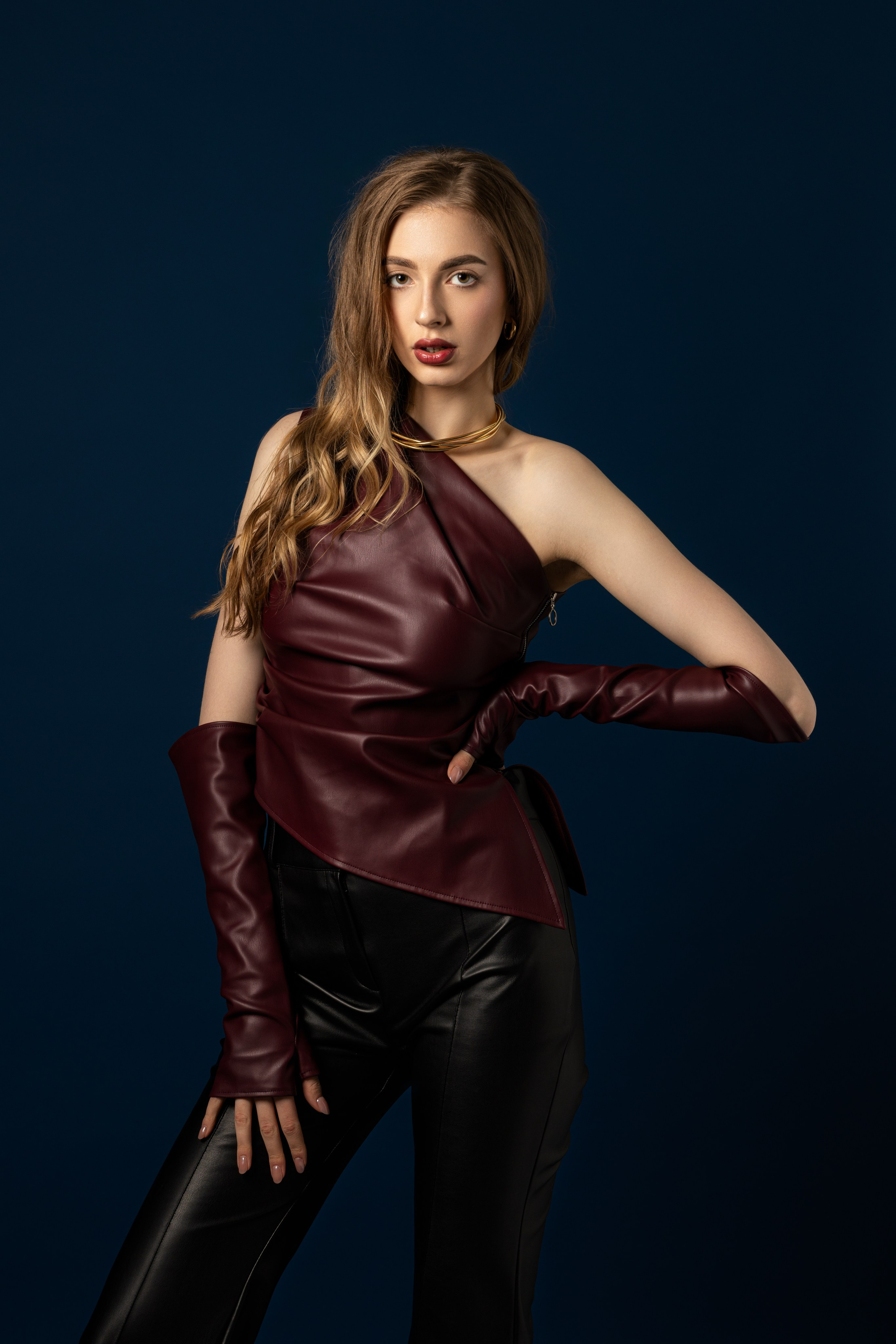 Студийная съемка на циклораме с импульсным светом с Ксенией для «себя». Дмитрий Шульгин, портретный фотограф в Воронеже