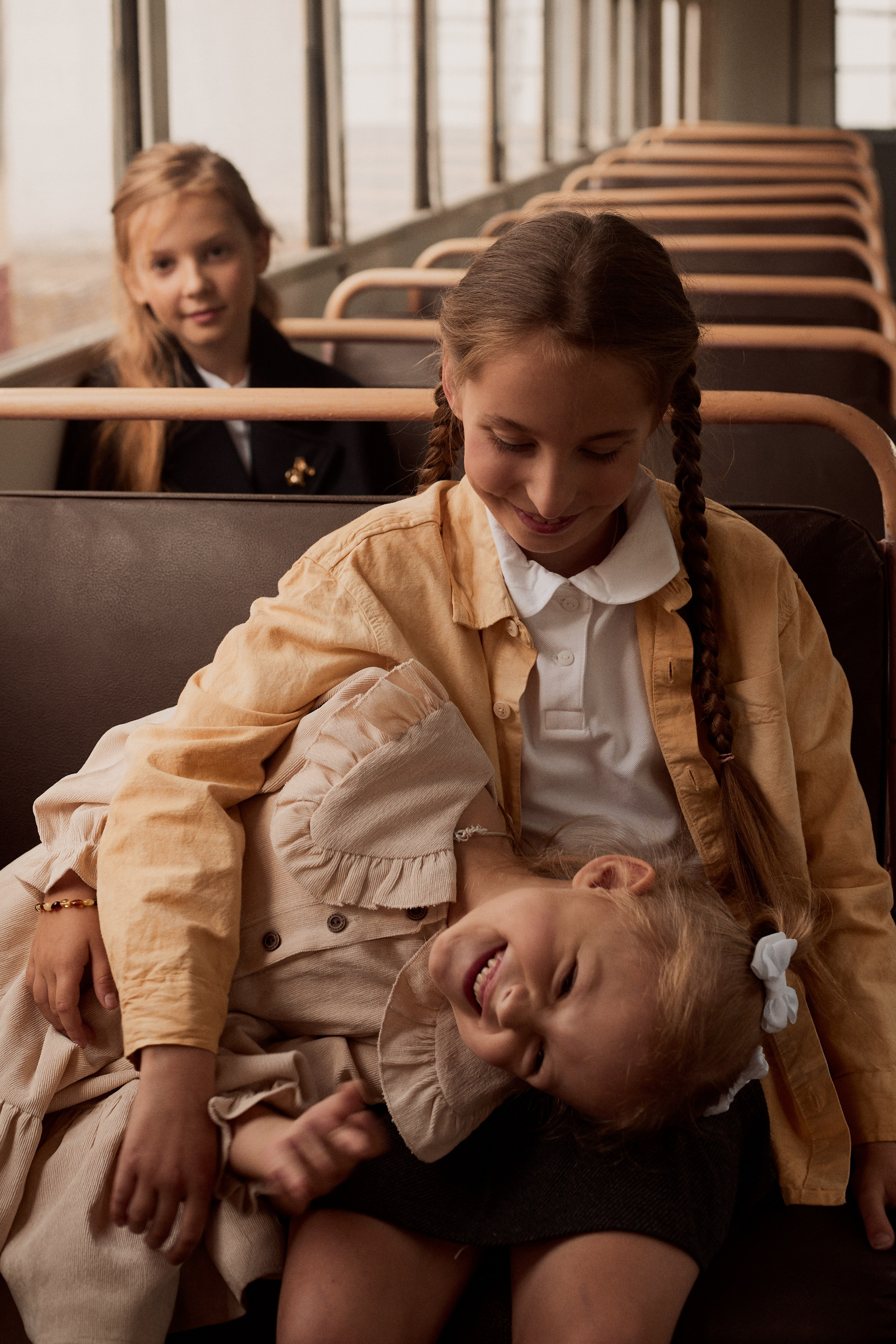 Творческая фотосессия в трамвае. Фотограф в Минске Алёна Дианина