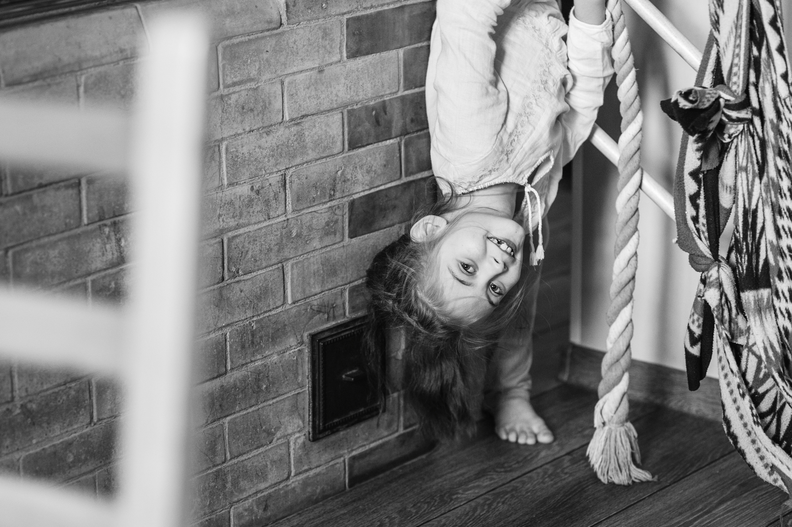 Семейная фотосессия многодетной семьи в загородном доме. Семейный фотограф в Москве Елена Снегирева